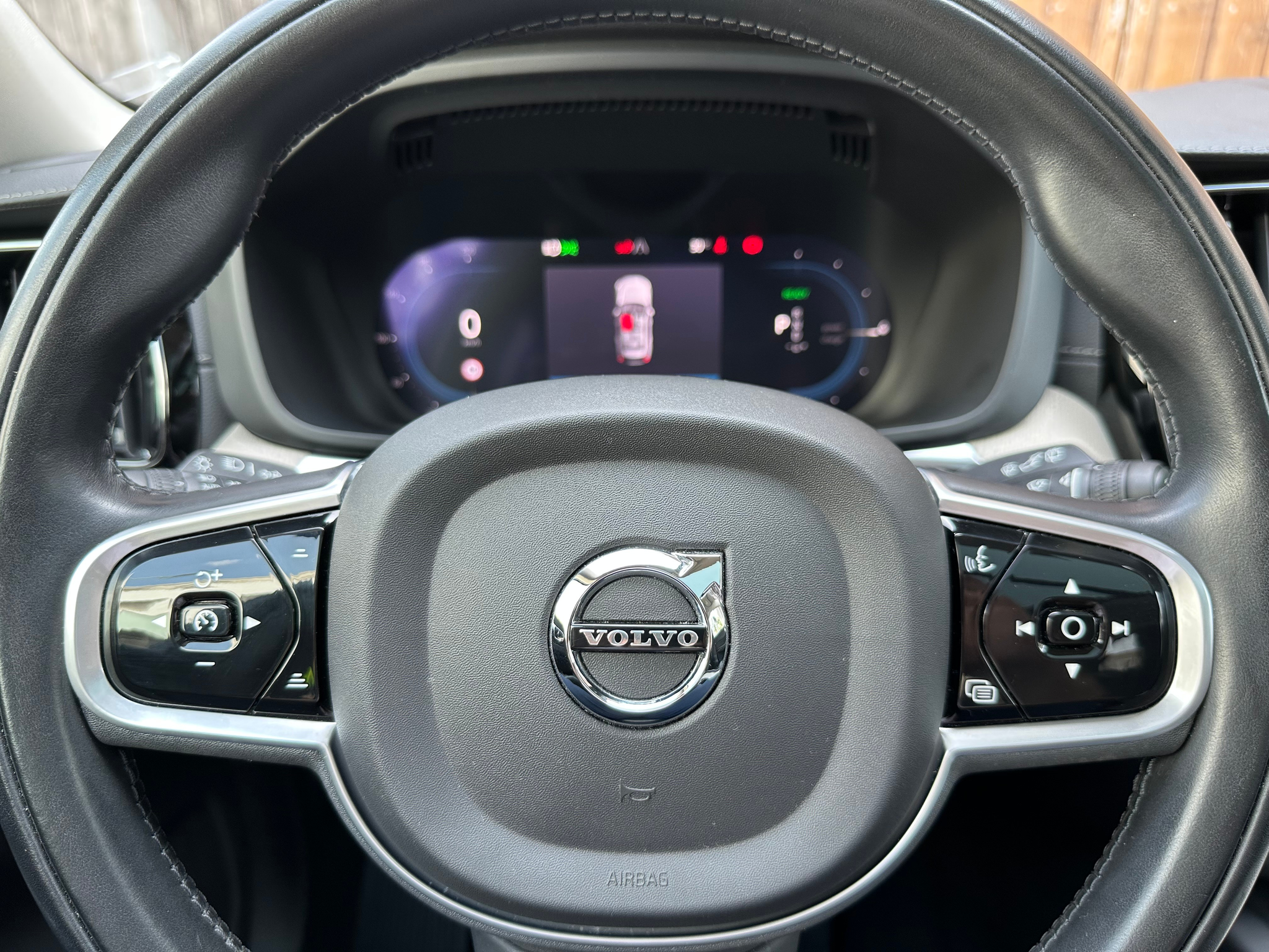 listing desktop thumbnail image 15