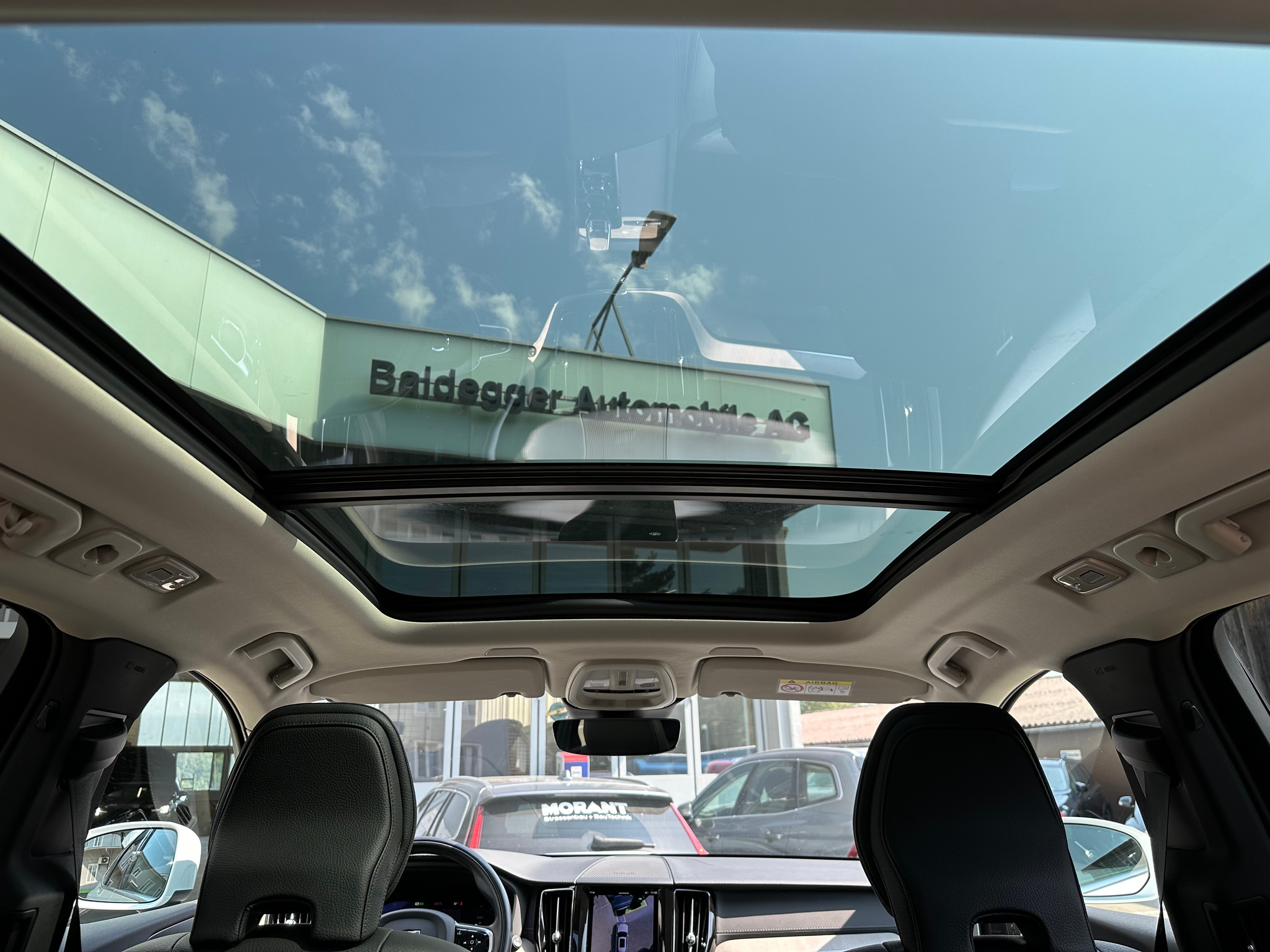 listing desktop thumbnail image 12