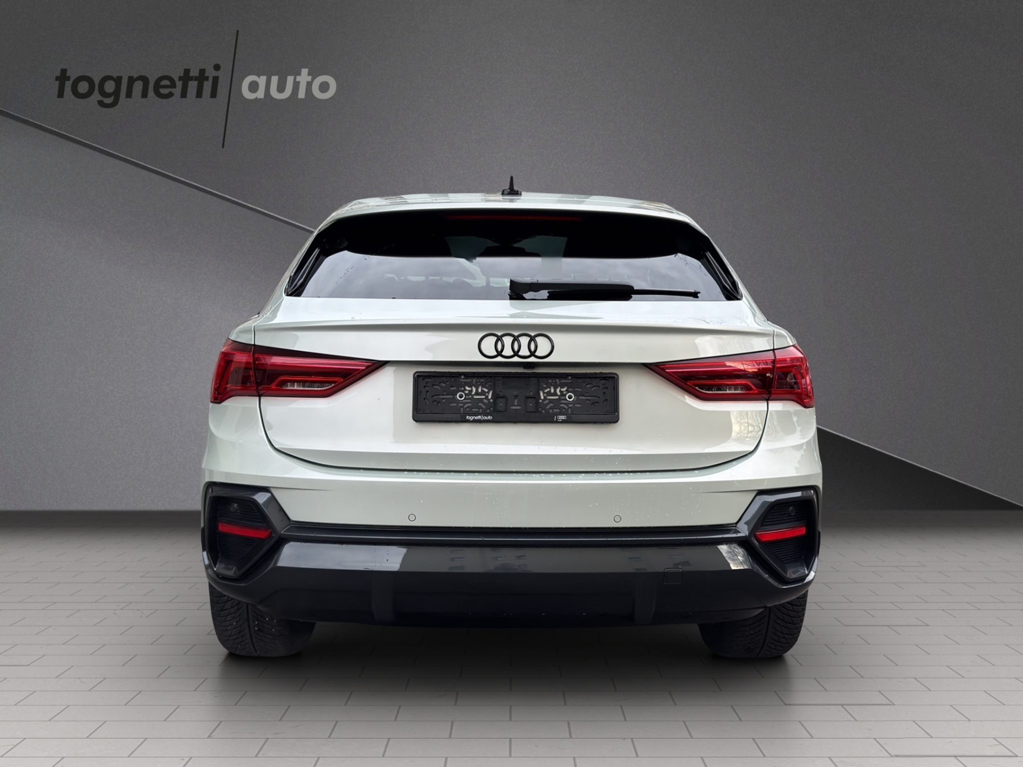 listing desktop thumbnail image 2