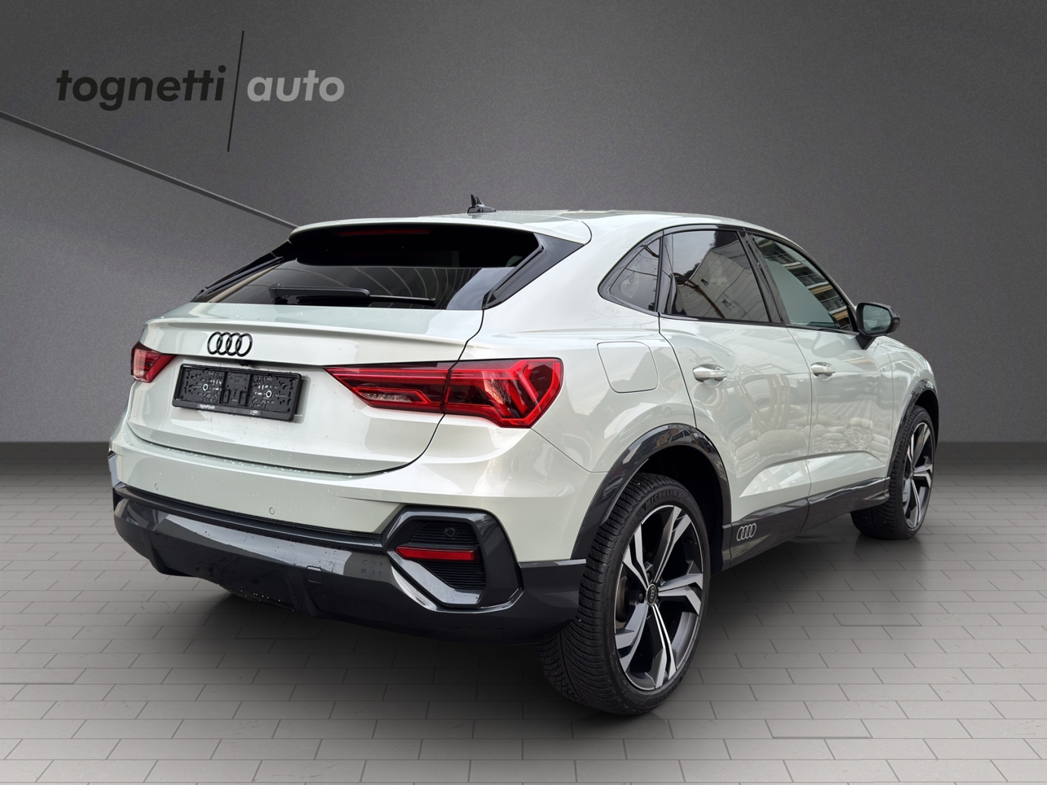 listing desktop thumbnail image 7