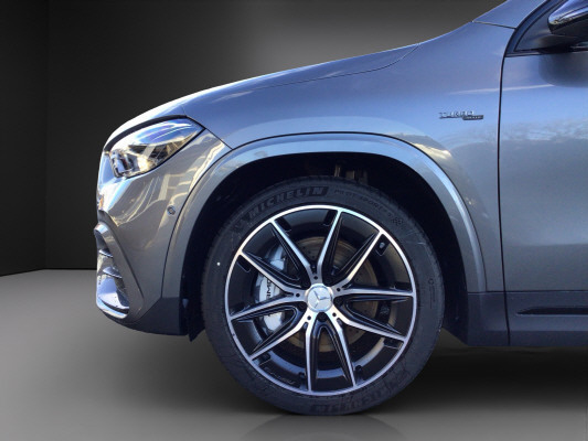 listing desktop thumbnail image 7