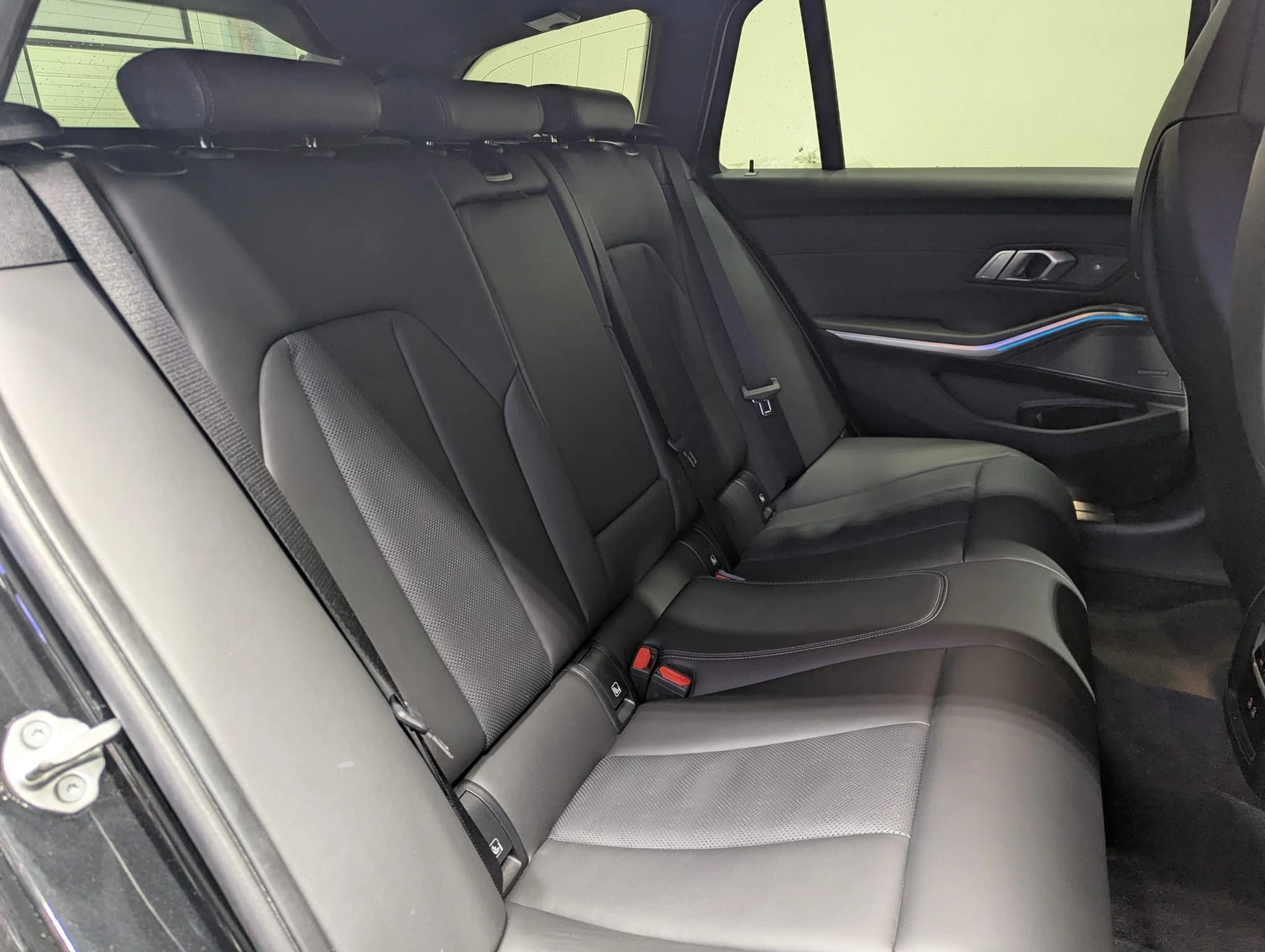 listing desktop thumbnail image 13