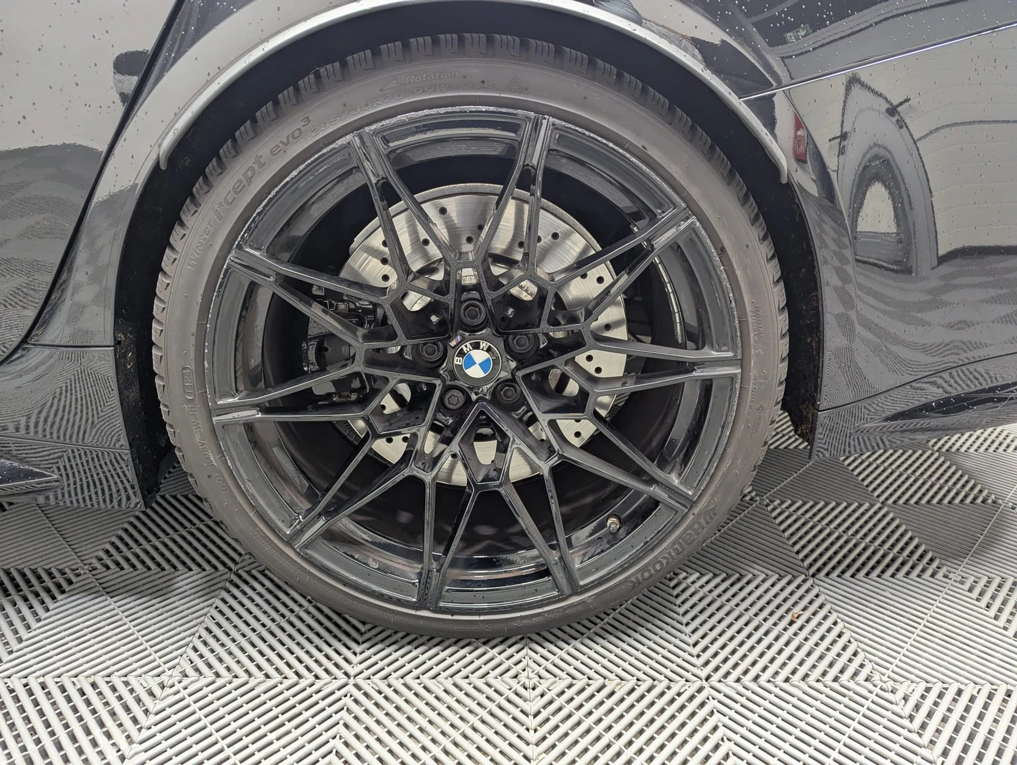 listing desktop thumbnail image 27