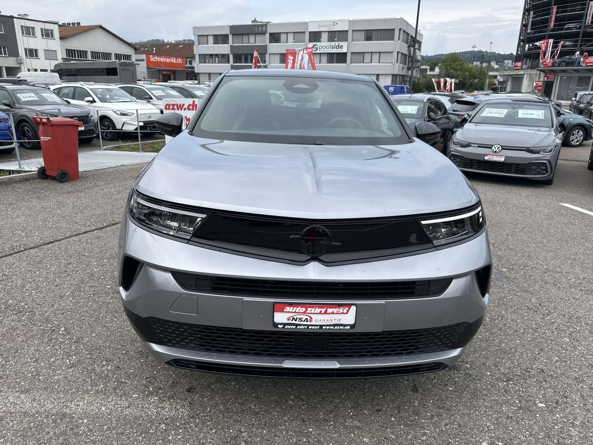 listing desktop thumbnail image 13