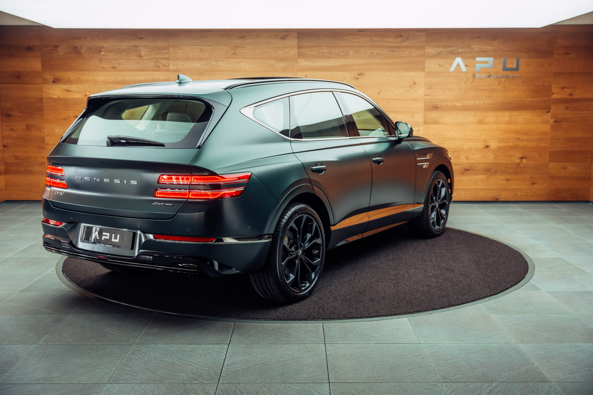 listing desktop thumbnail image 1