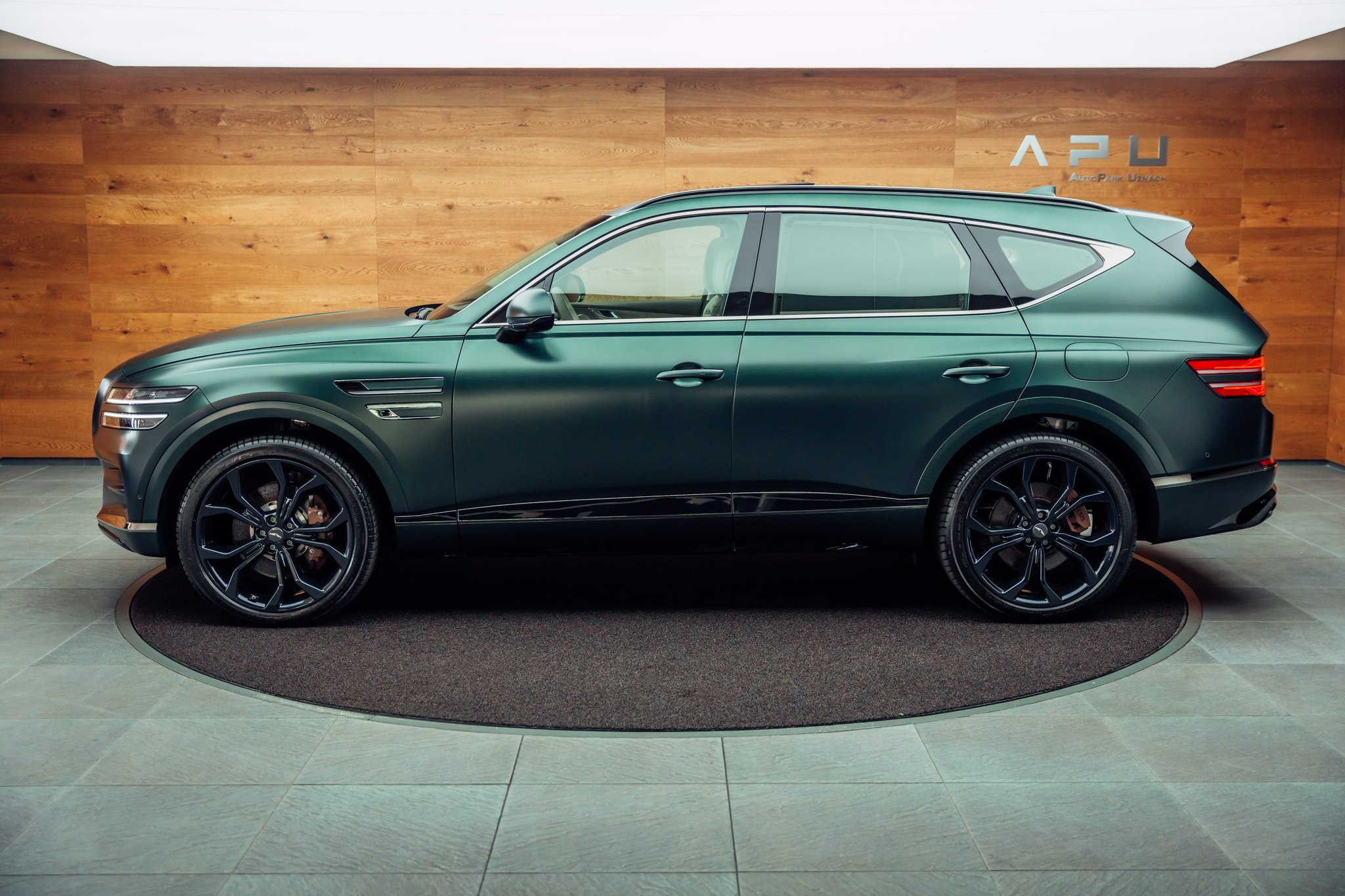 listing desktop thumbnail image 10