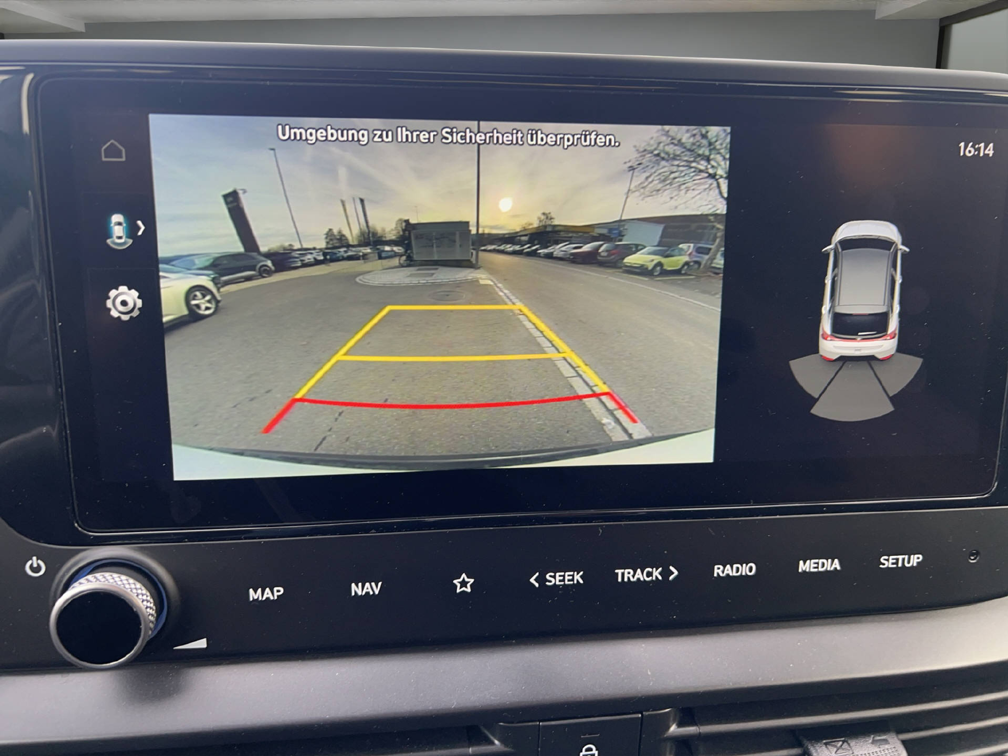 listing desktop thumbnail image 12