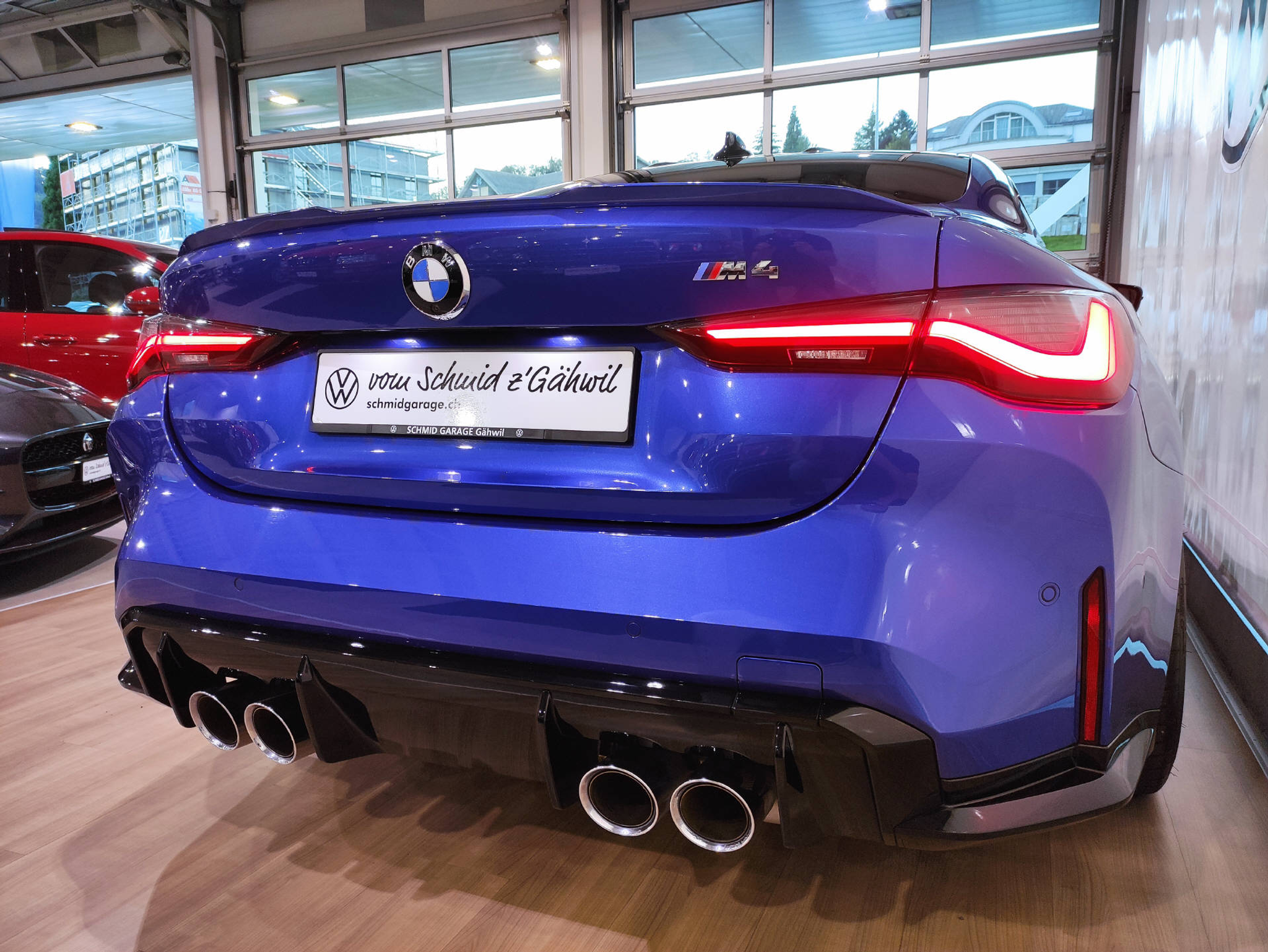 listing desktop thumbnail image 14