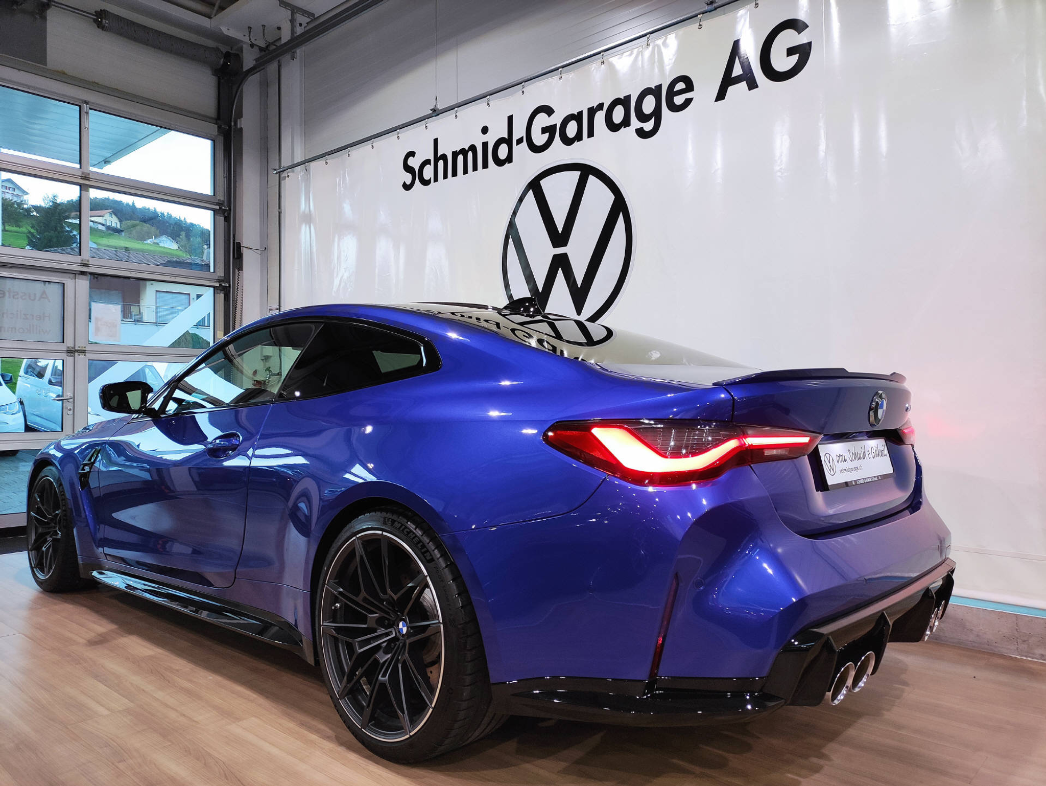 listing desktop thumbnail image 15