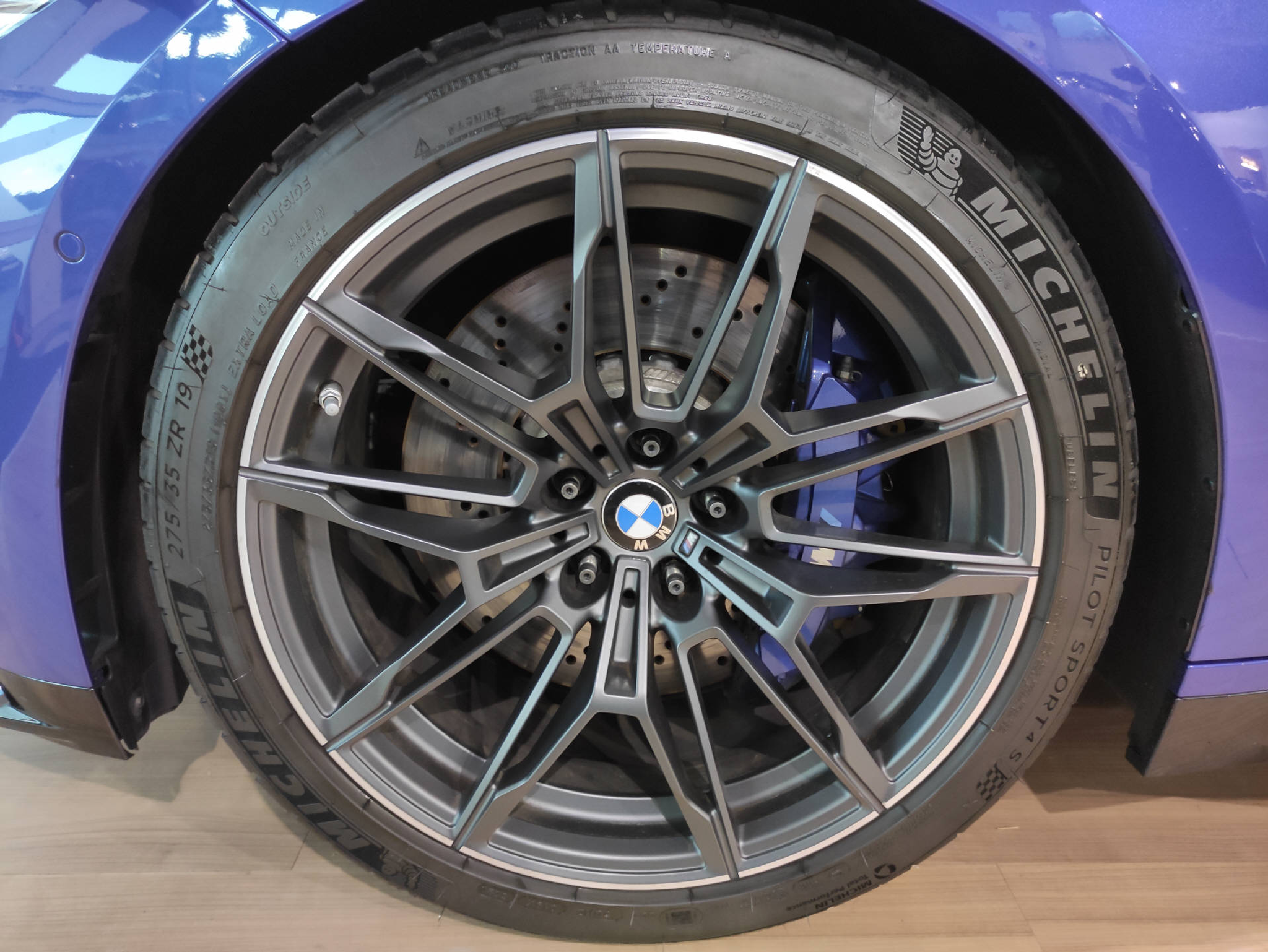 listing desktop thumbnail image 2