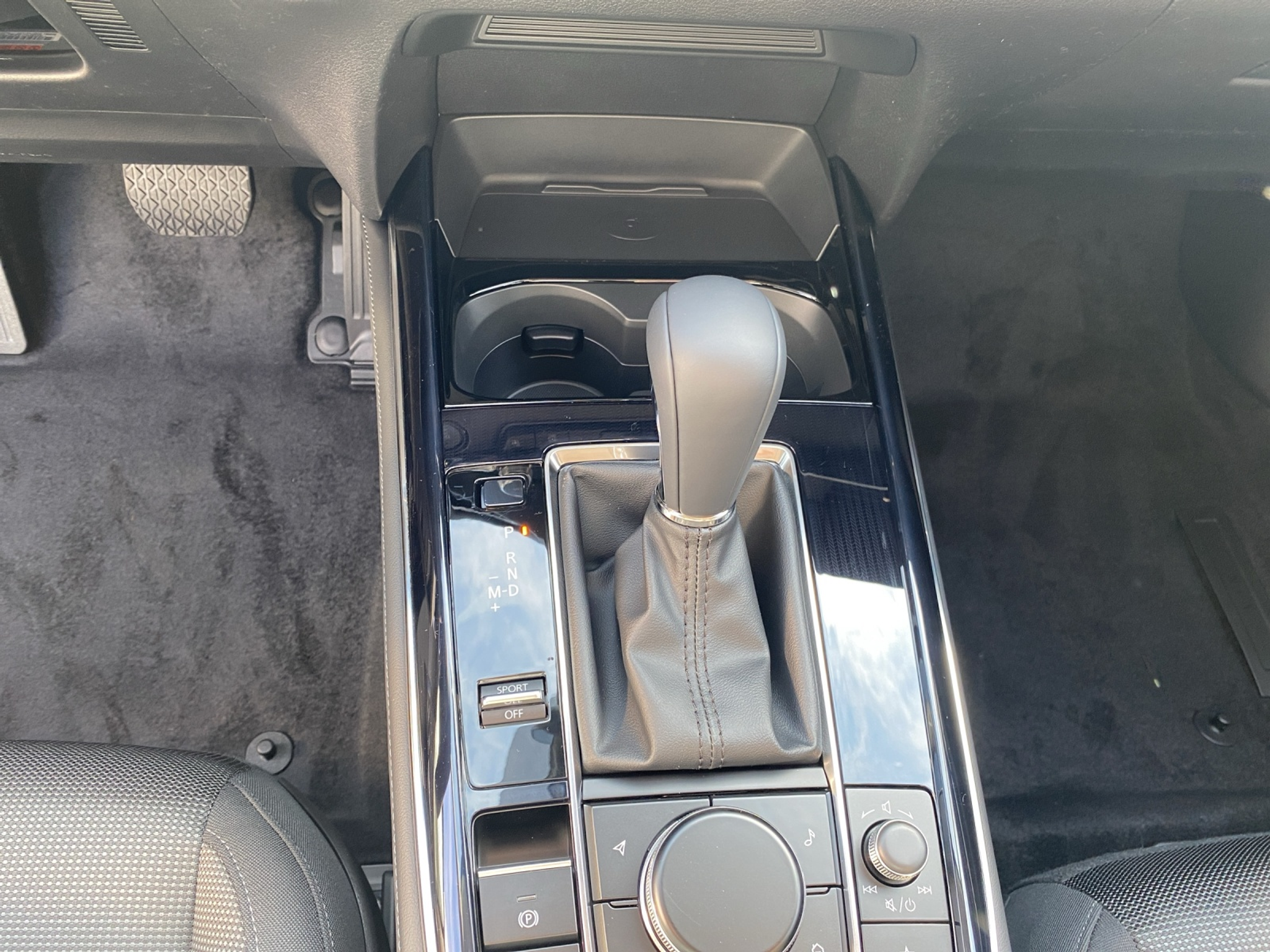 listing desktop thumbnail image 18