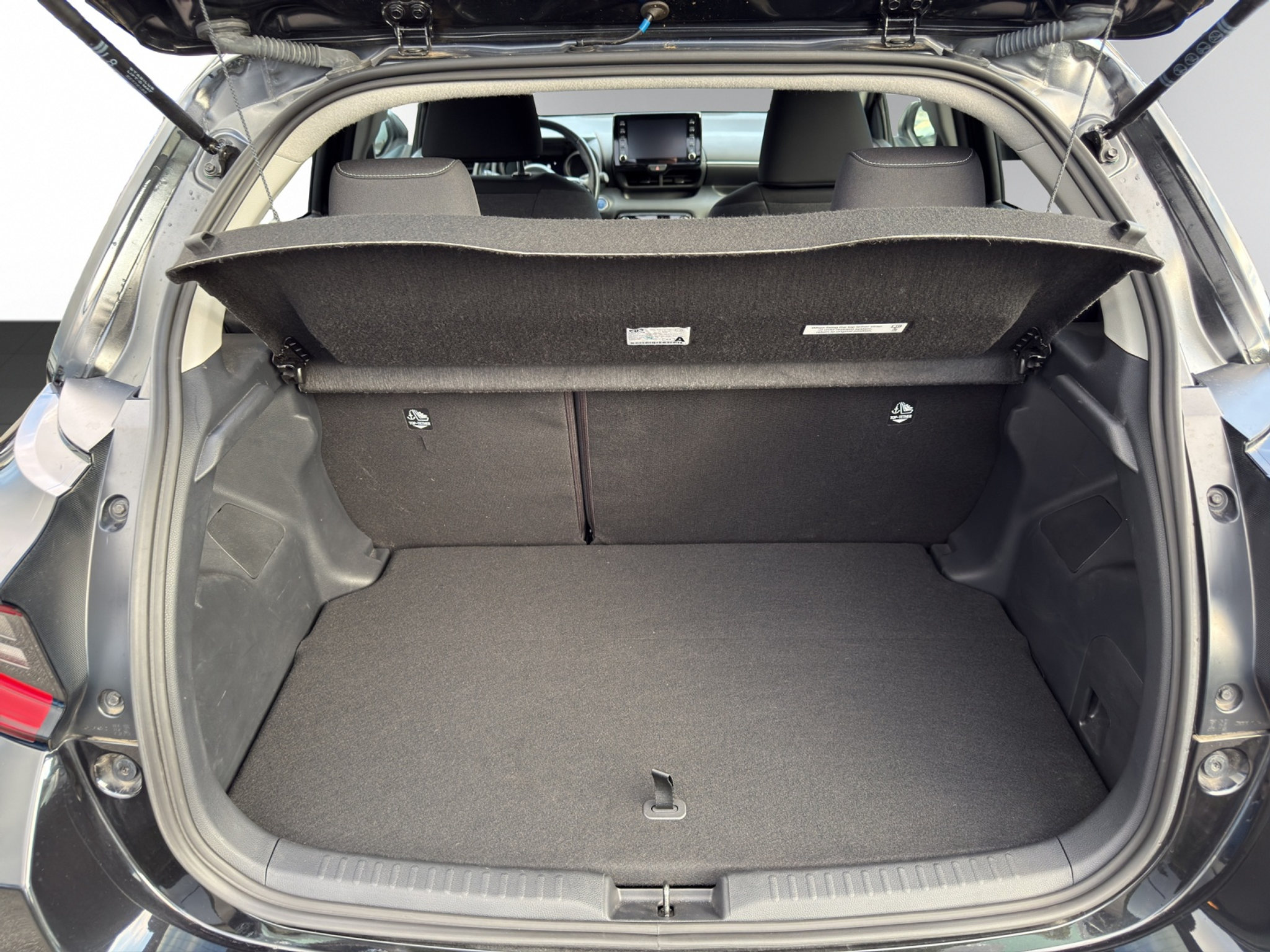 listing desktop thumbnail image 13