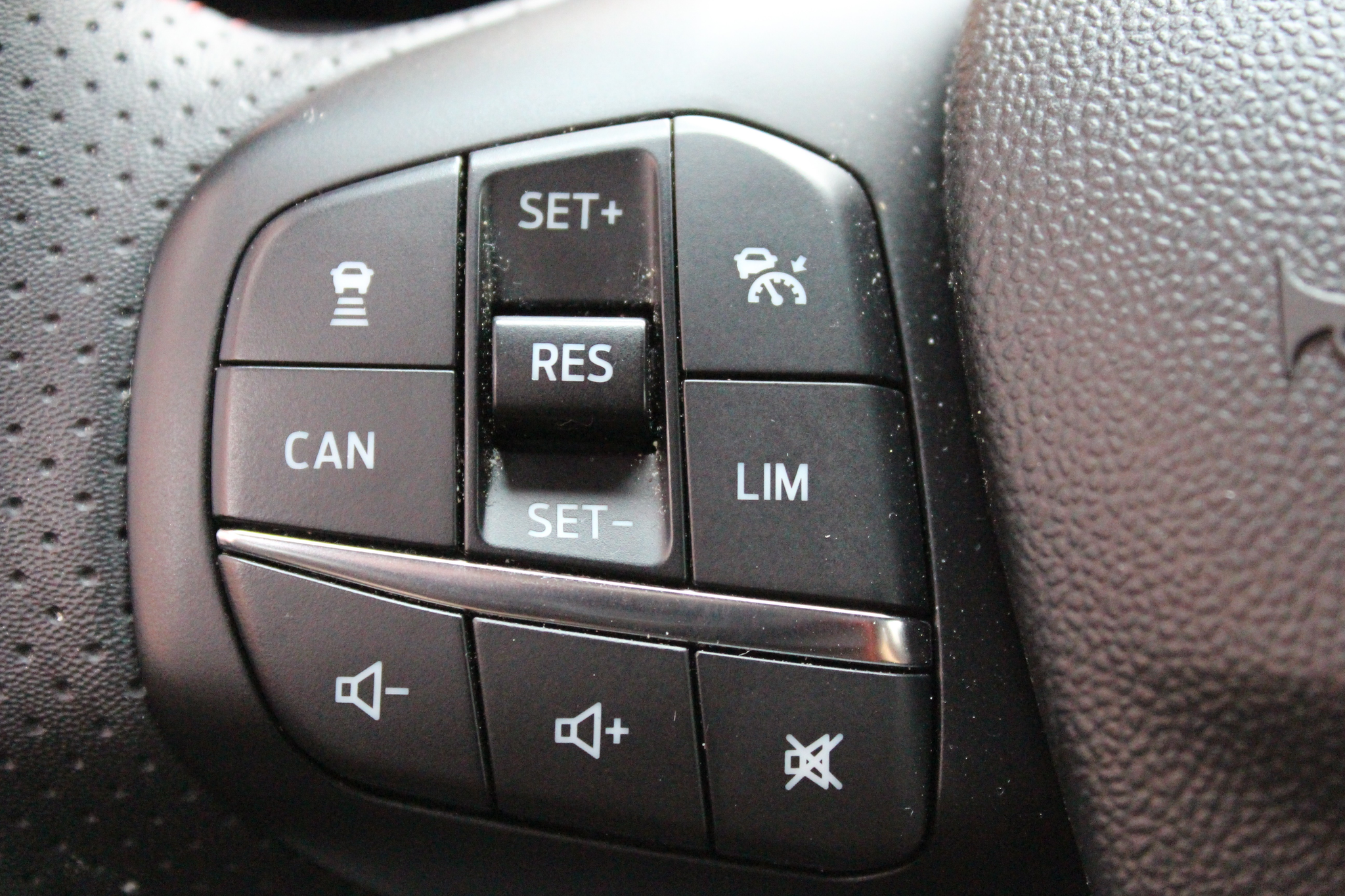 listing desktop thumbnail image 9