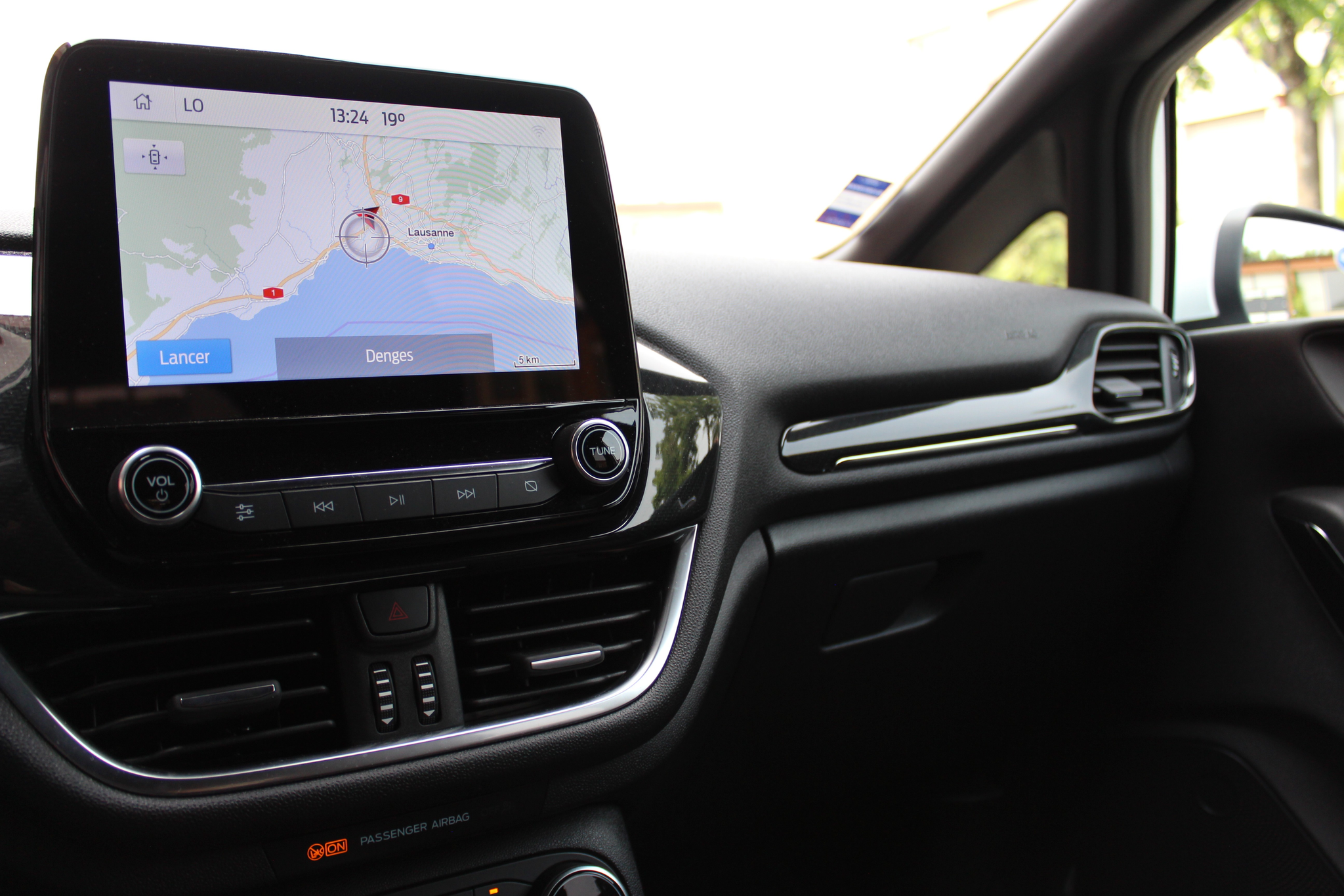 listing desktop thumbnail image 17