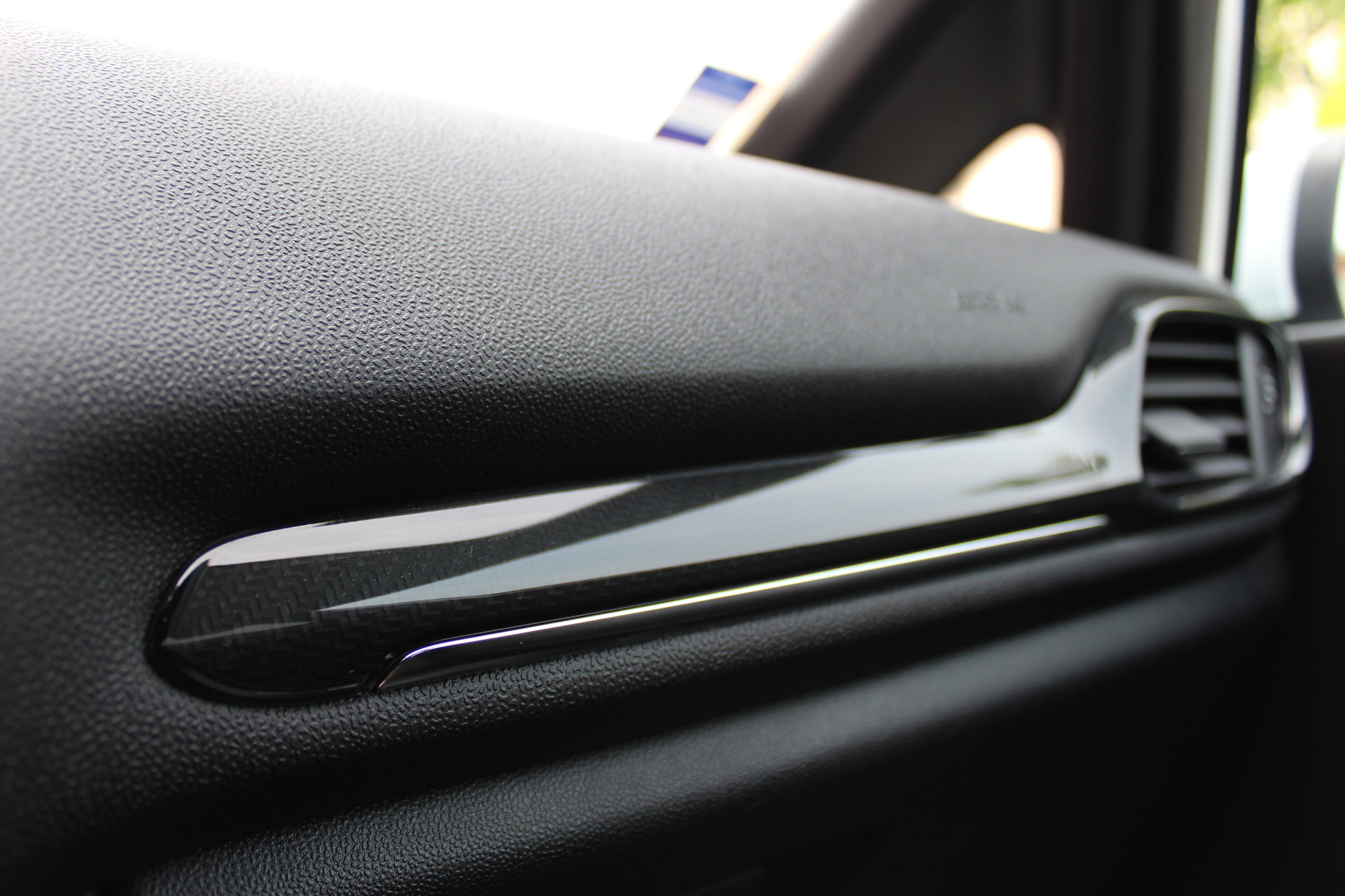 listing desktop thumbnail image 16