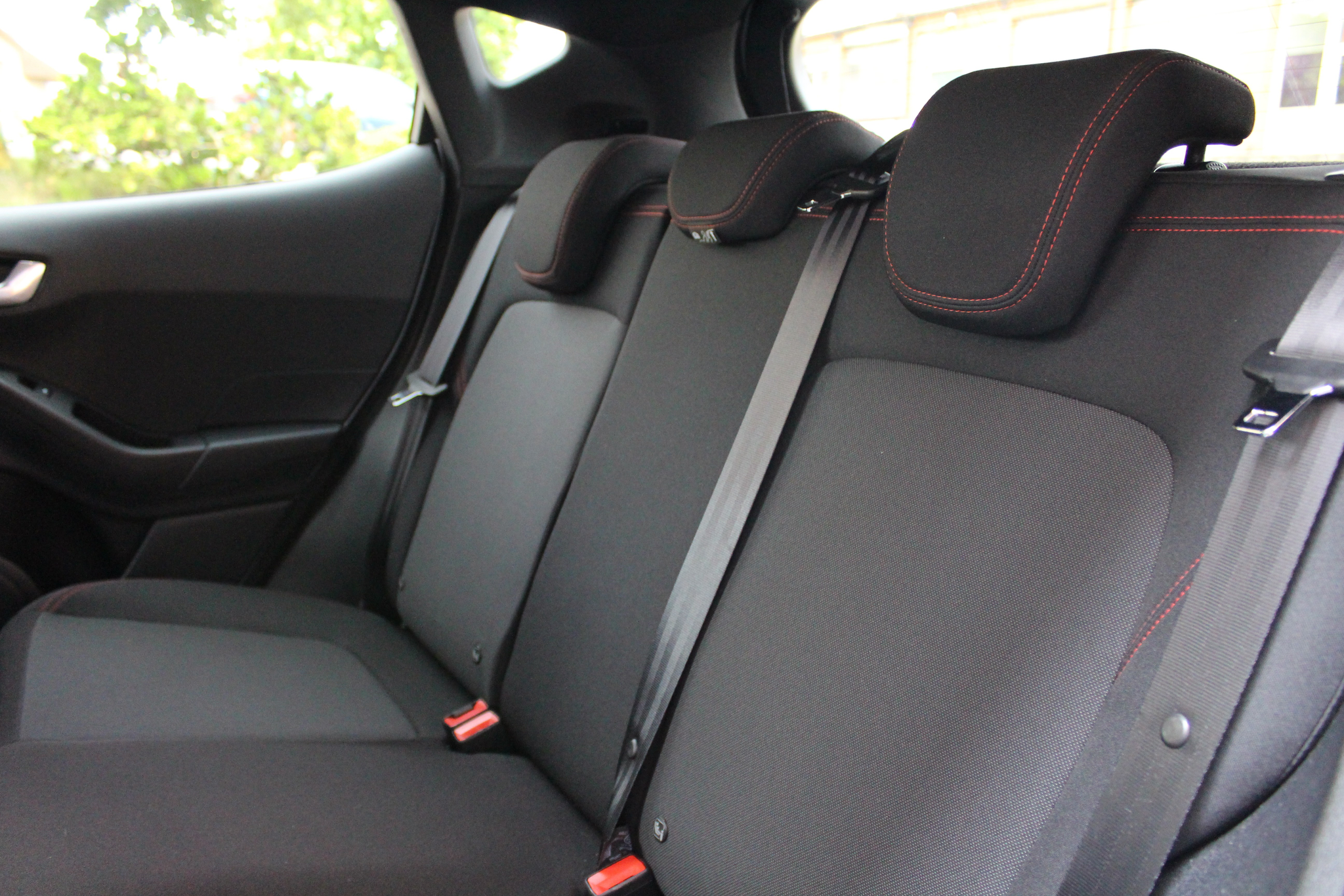 listing desktop thumbnail image 21