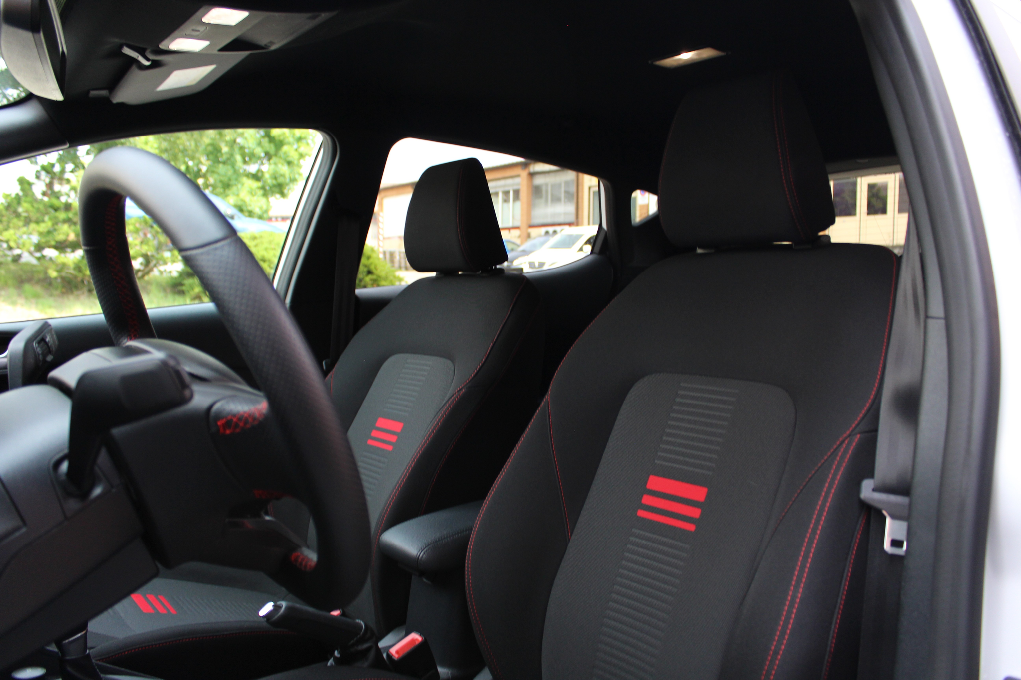 listing desktop thumbnail image 19