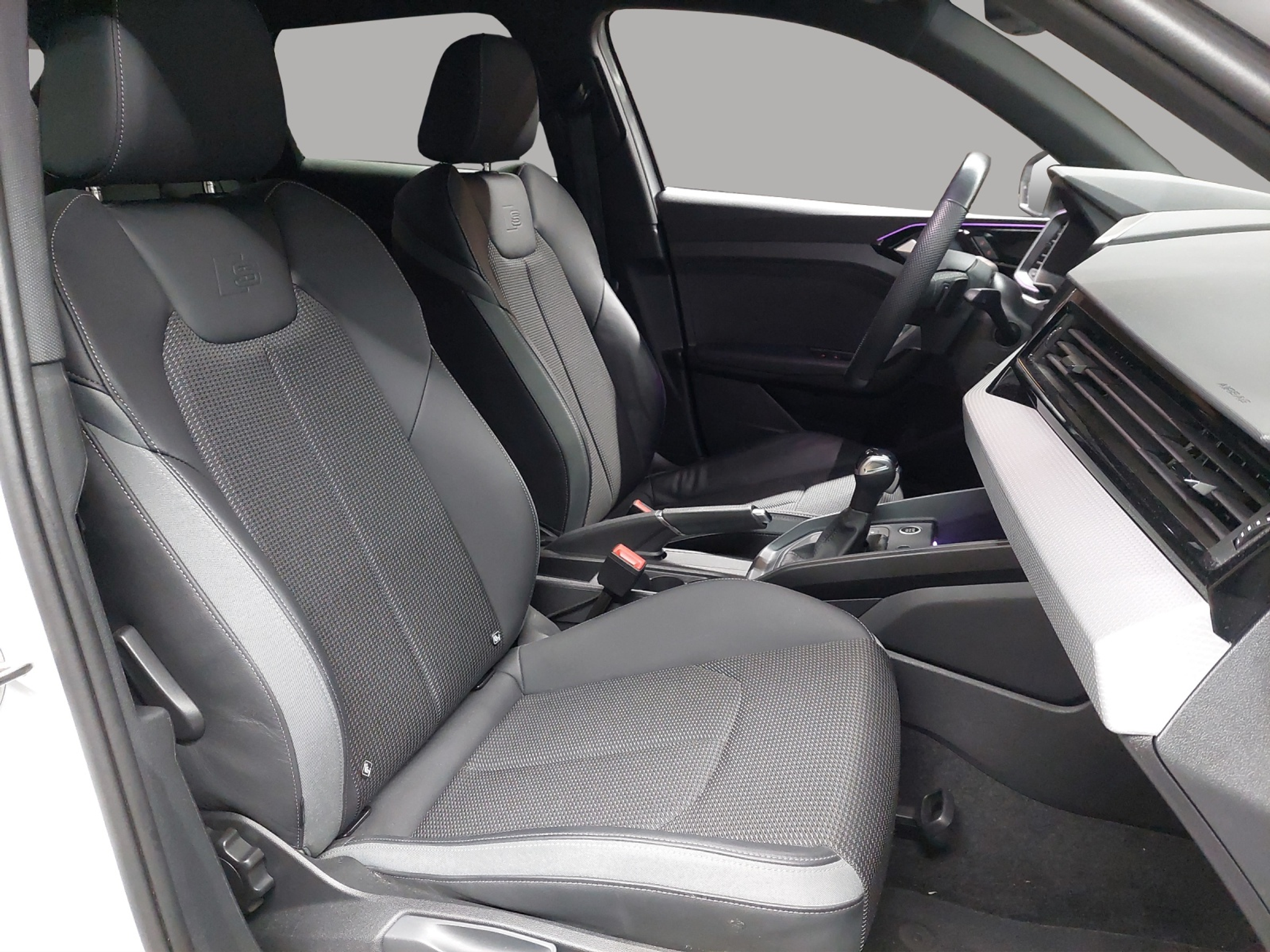 listing desktop thumbnail image 8