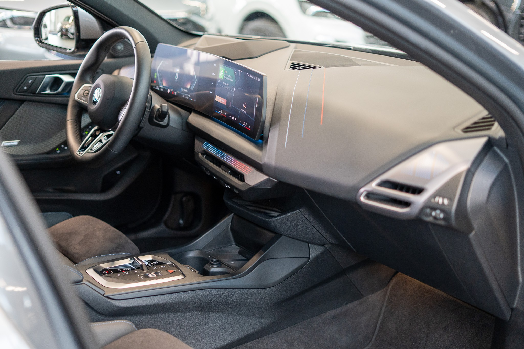 listing desktop thumbnail image 14