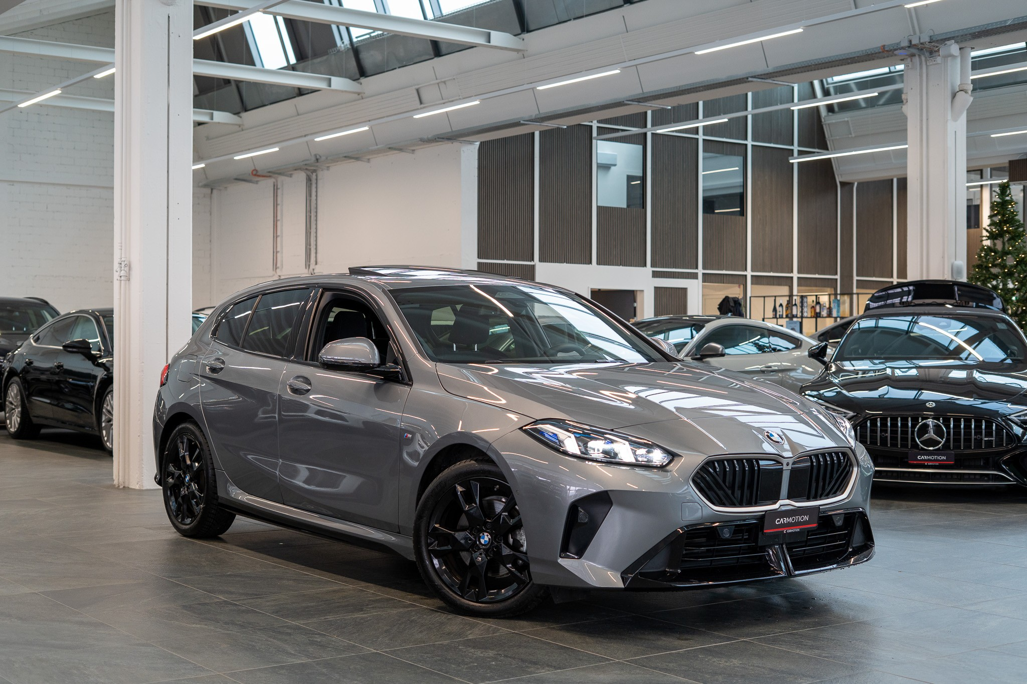 listing desktop thumbnail image 2