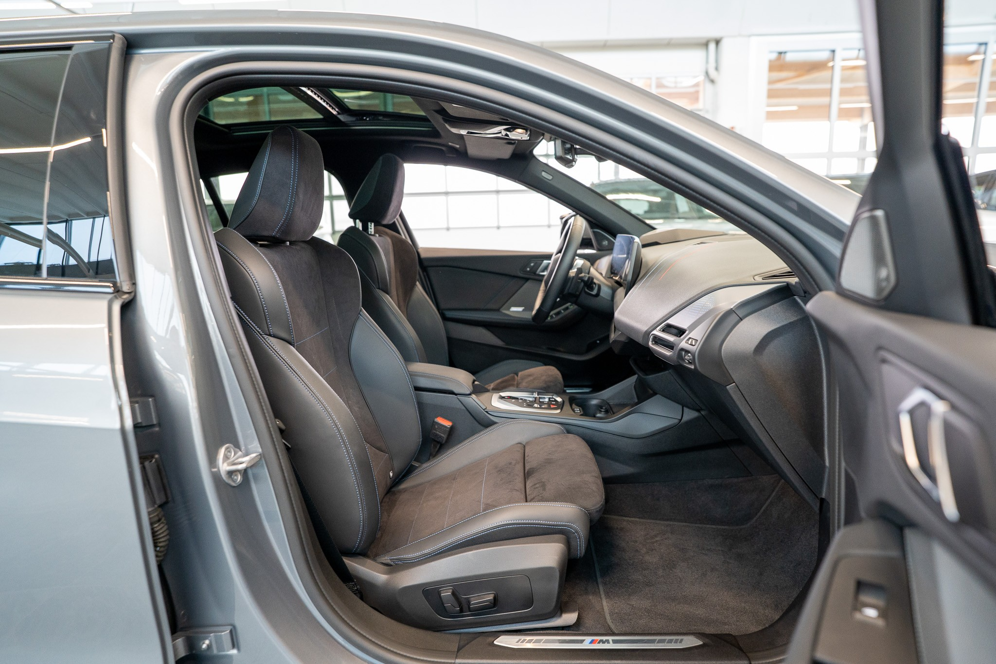 listing desktop thumbnail image 13