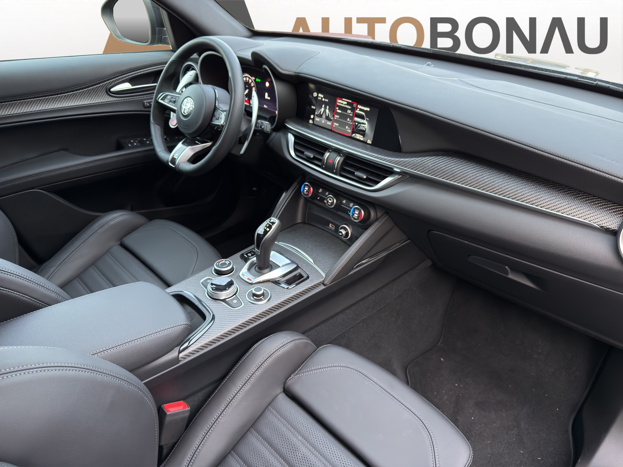 listing desktop thumbnail image 10