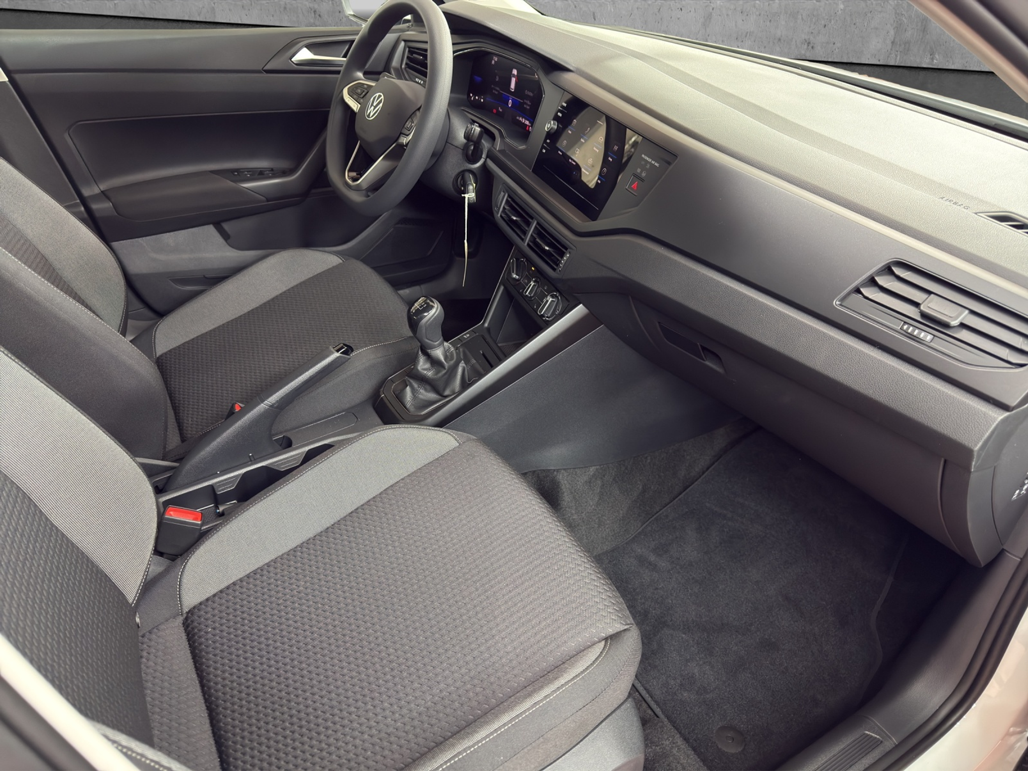 listing desktop thumbnail image 7