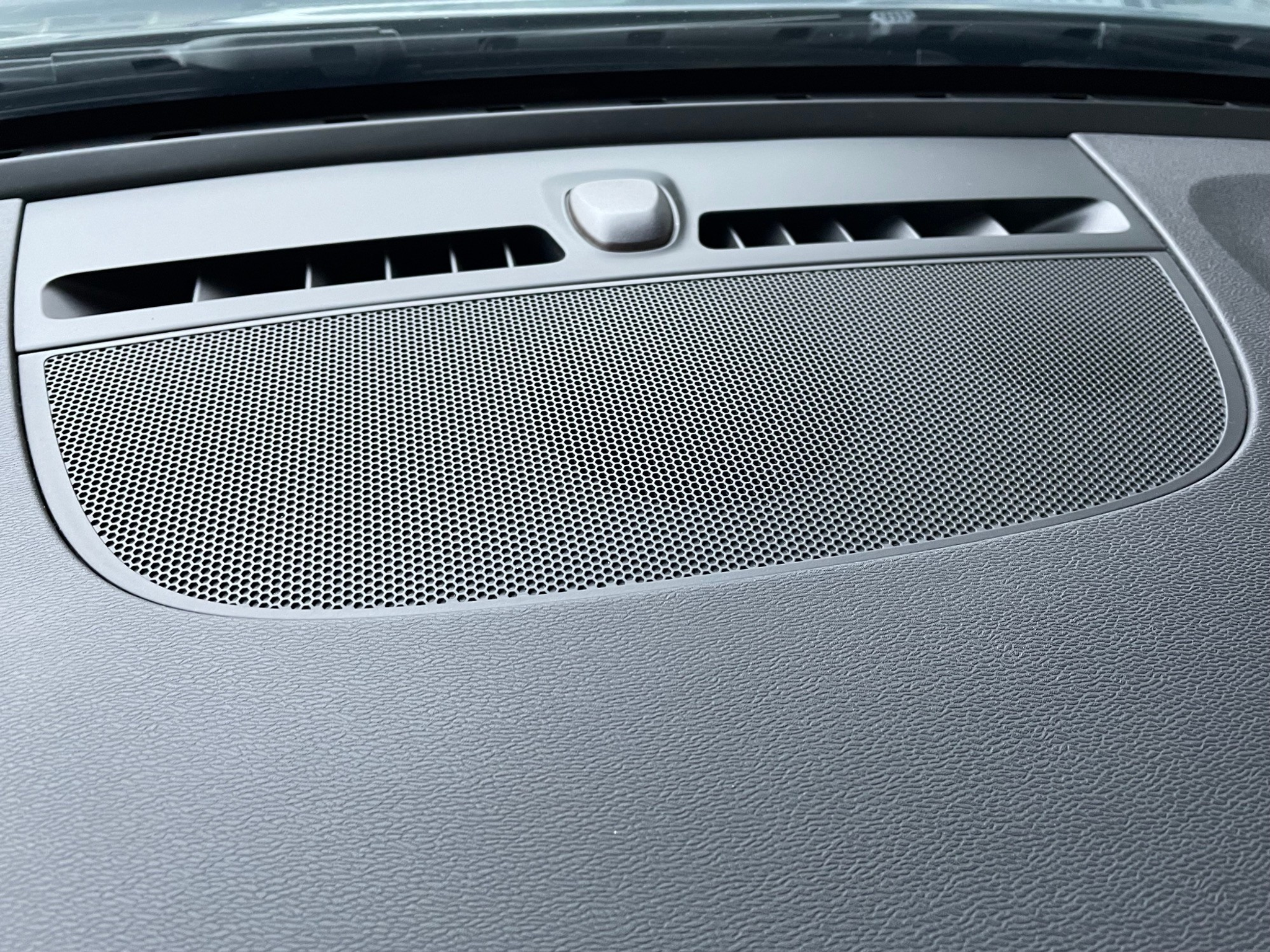 listing desktop thumbnail image 14