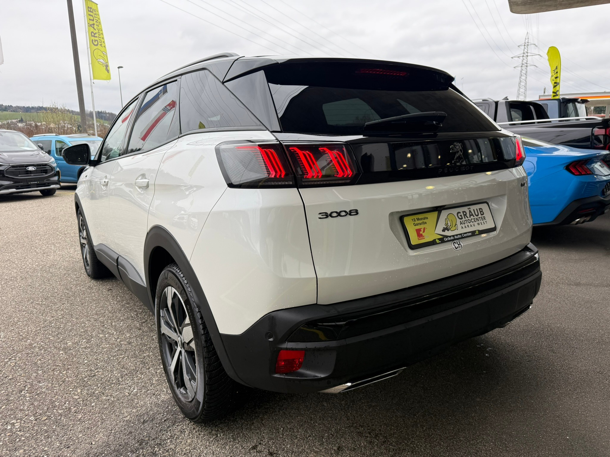 listing desktop thumbnail image 4