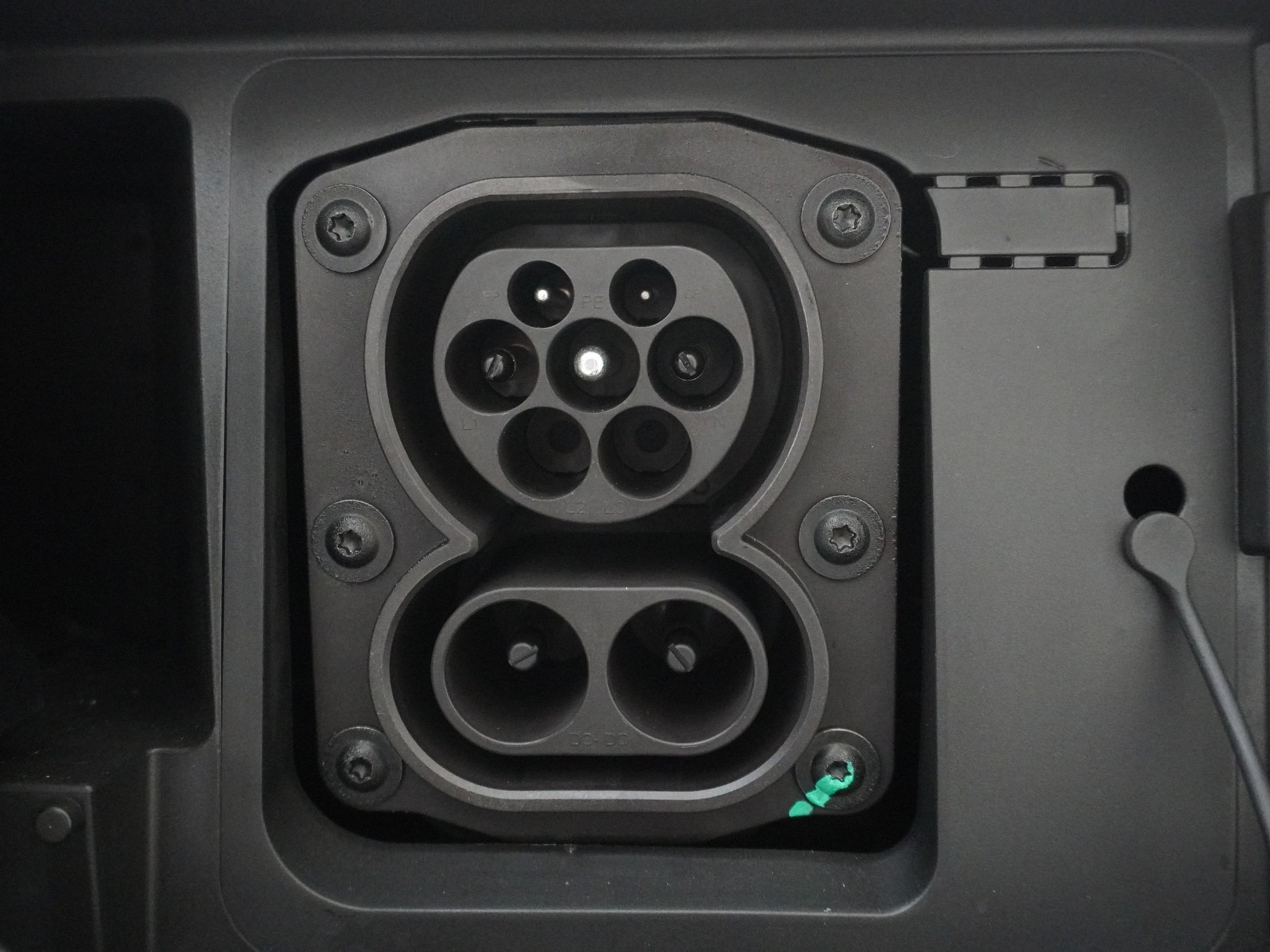 listing desktop thumbnail image 20