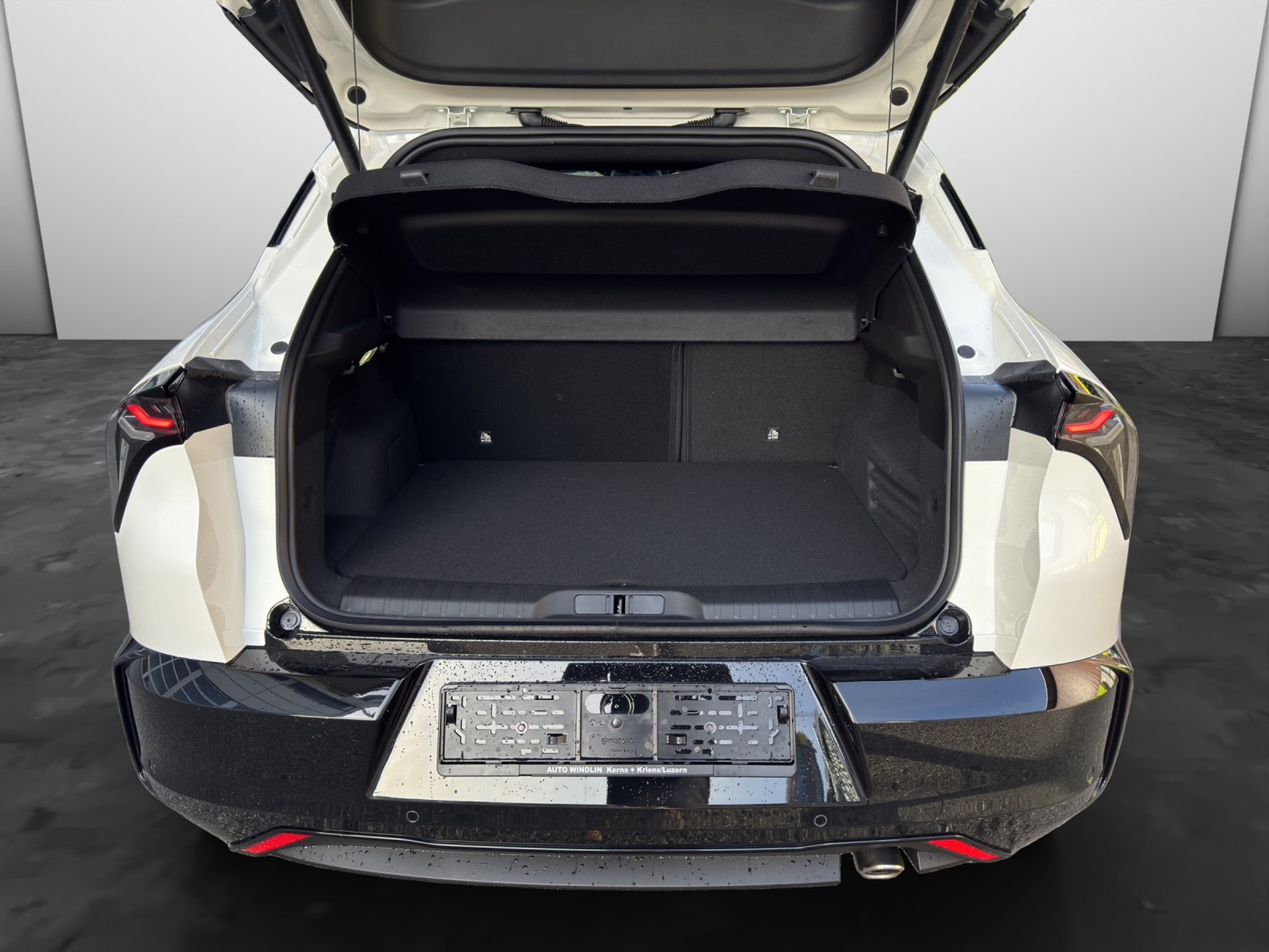 listing desktop thumbnail image 14