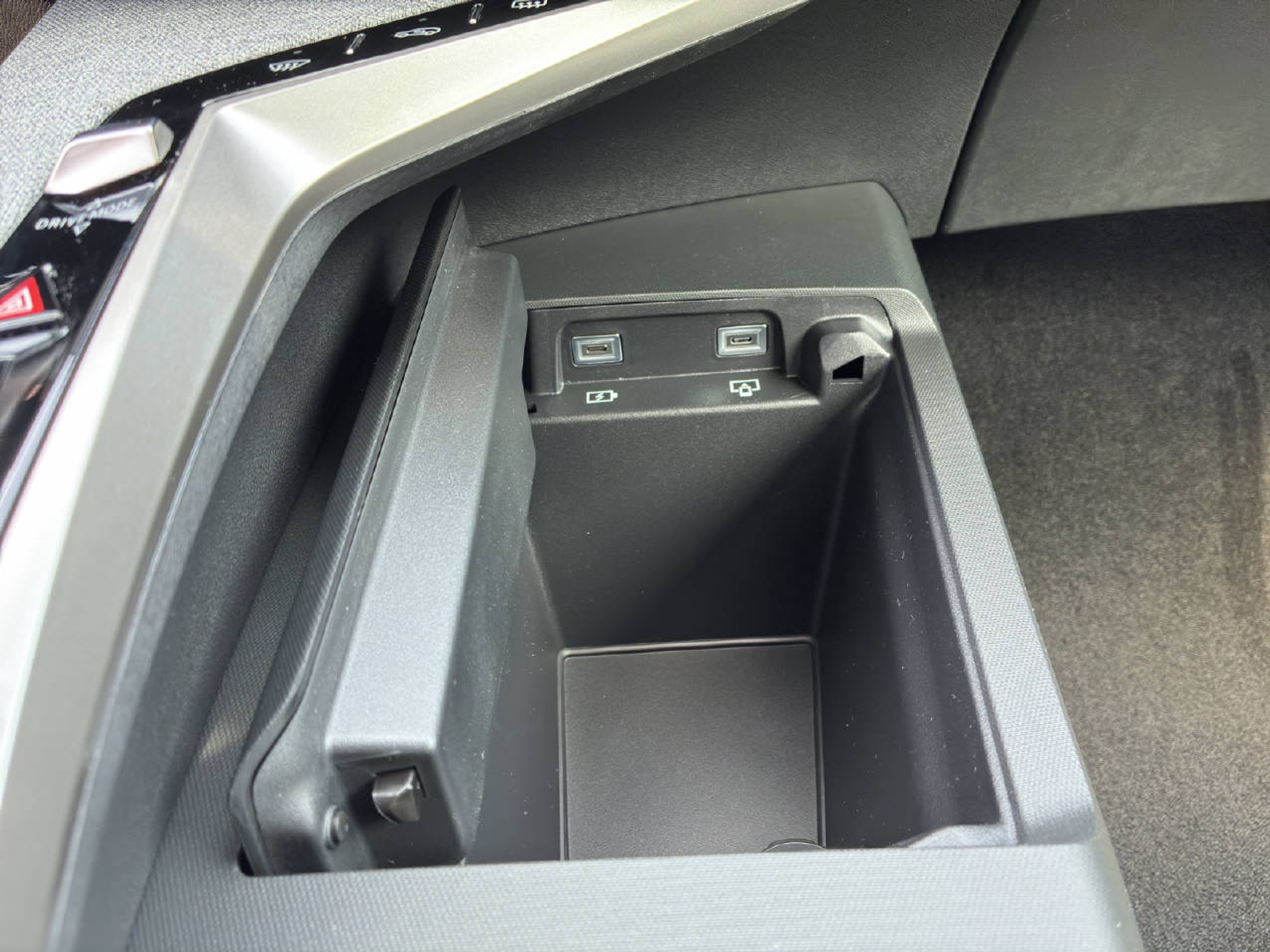 listing desktop thumbnail image 14