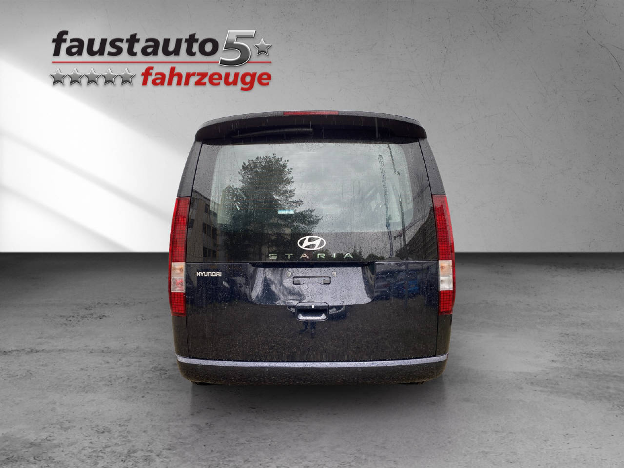 listing desktop thumbnail image 3