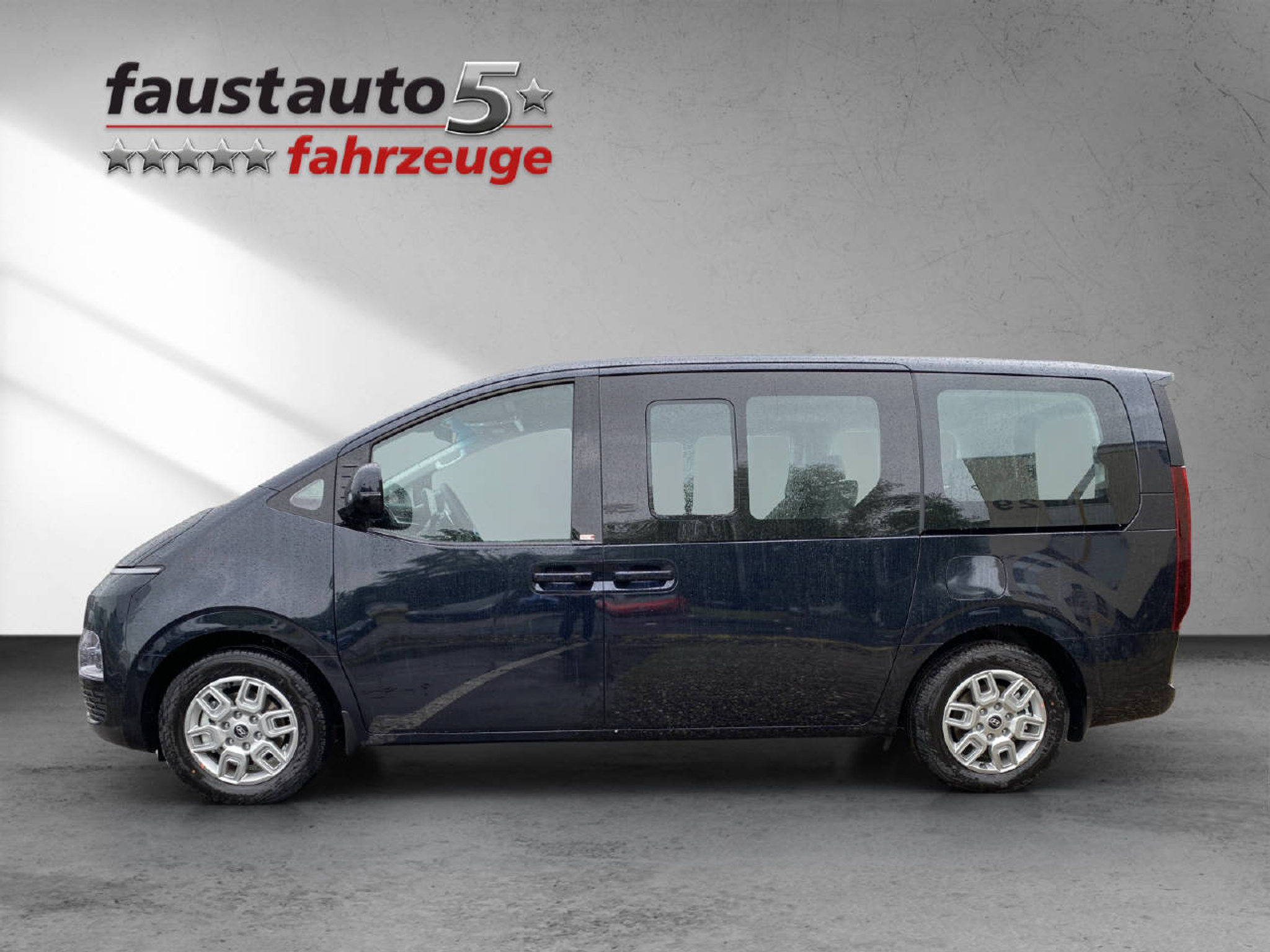 listing desktop thumbnail image 2