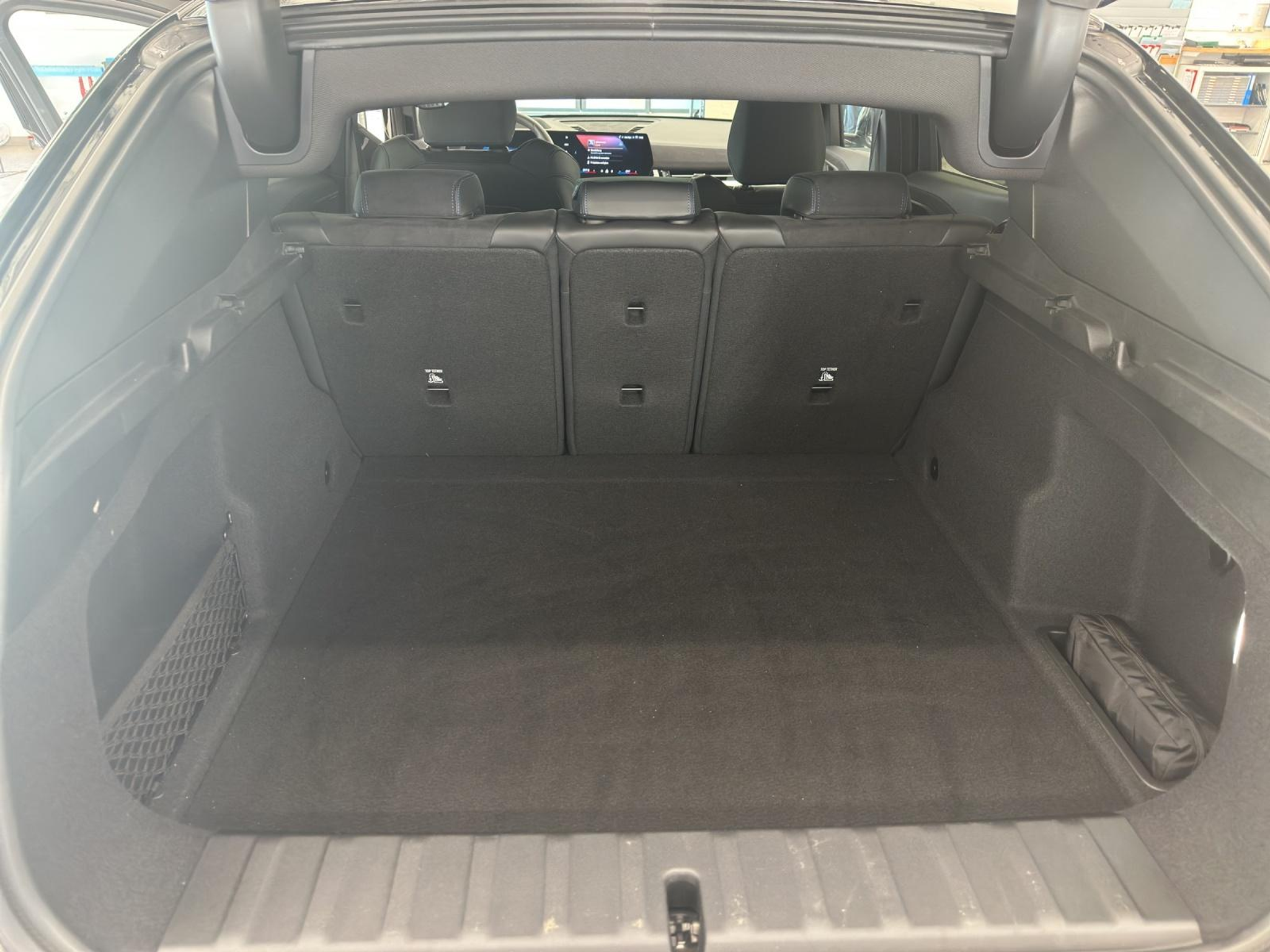 listing desktop thumbnail image 17