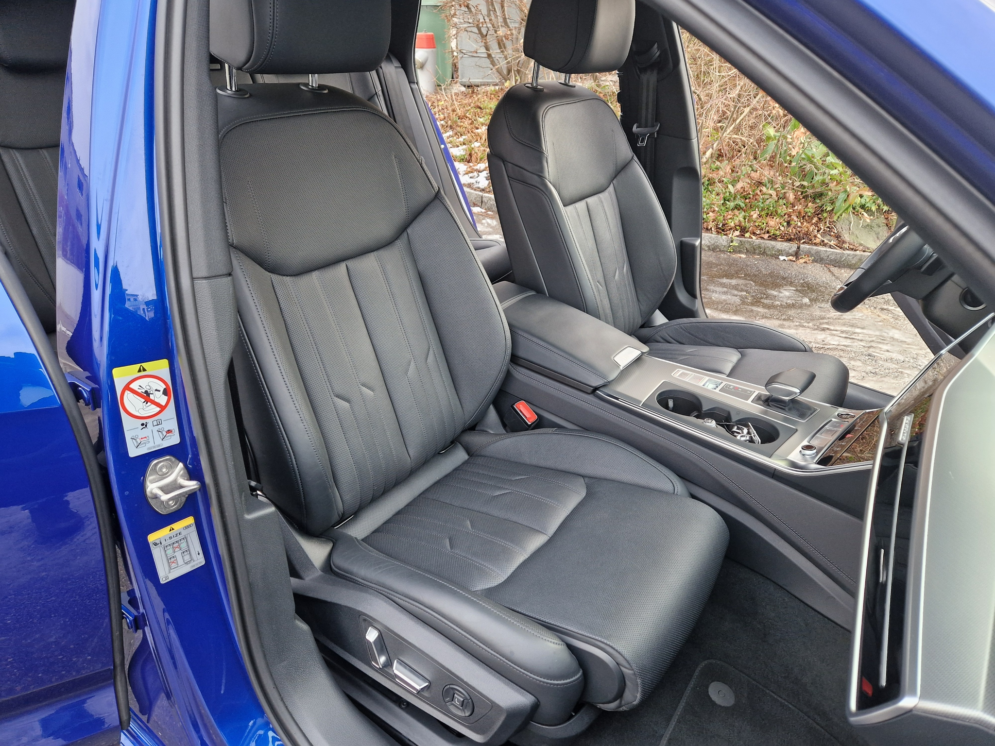 listing desktop thumbnail image 9