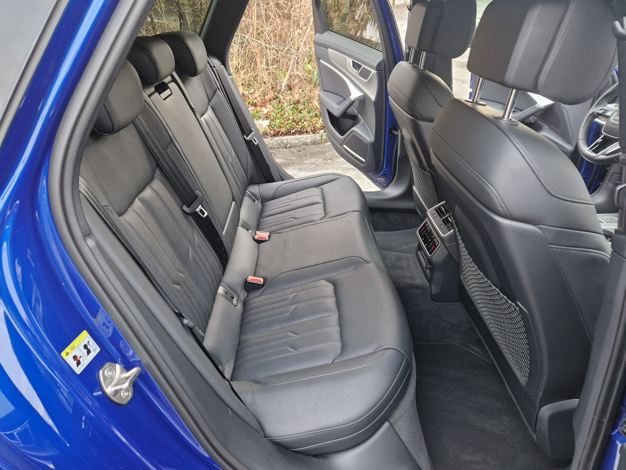 listing desktop thumbnail image 10