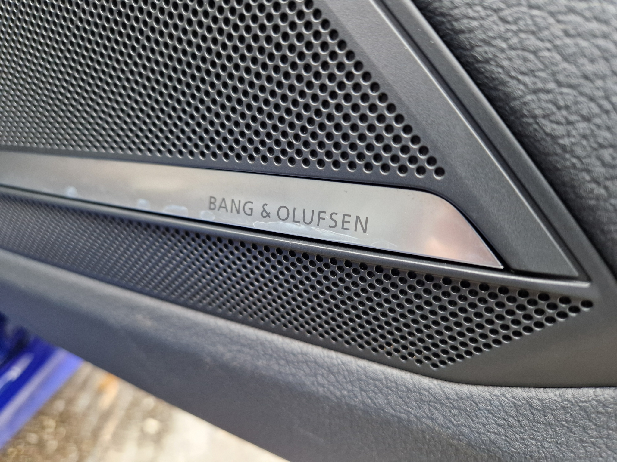 listing desktop thumbnail image 12