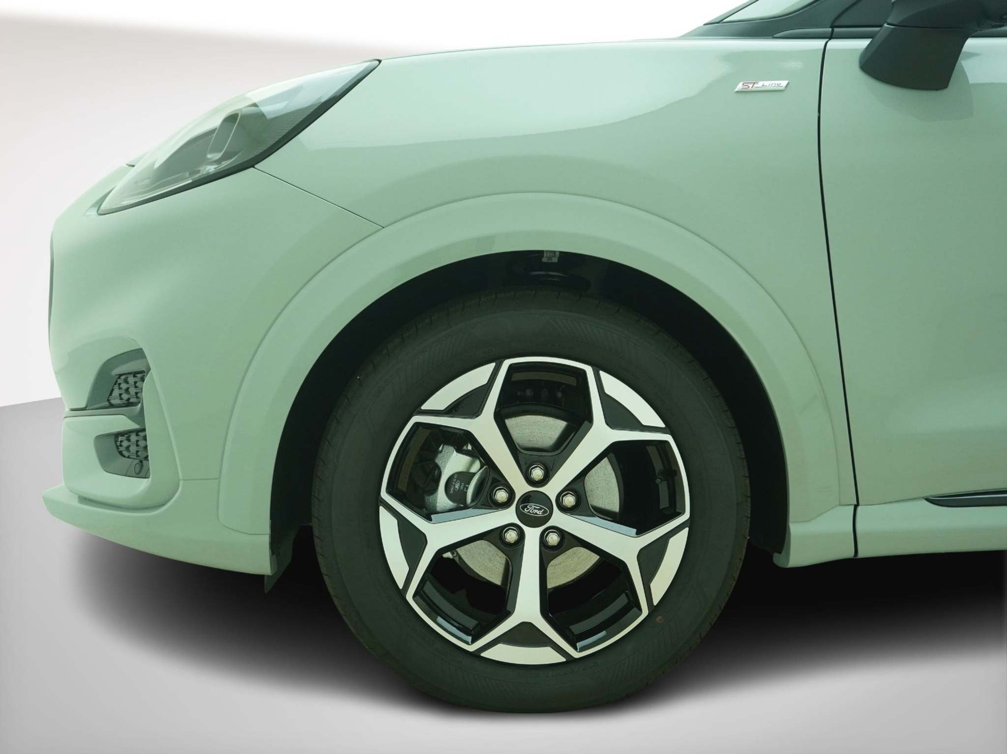 listing desktop thumbnail image 9