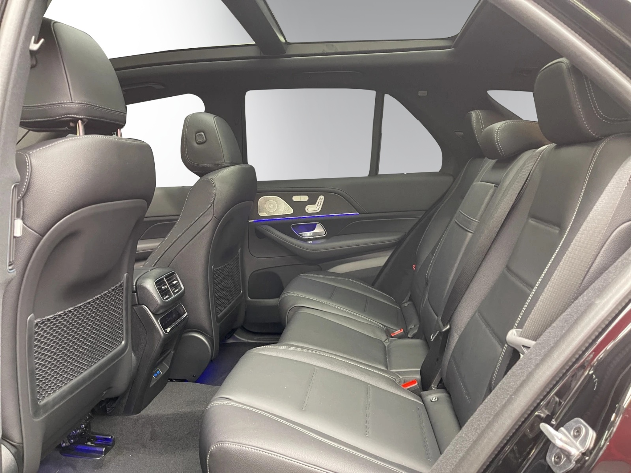 listing desktop thumbnail image 8