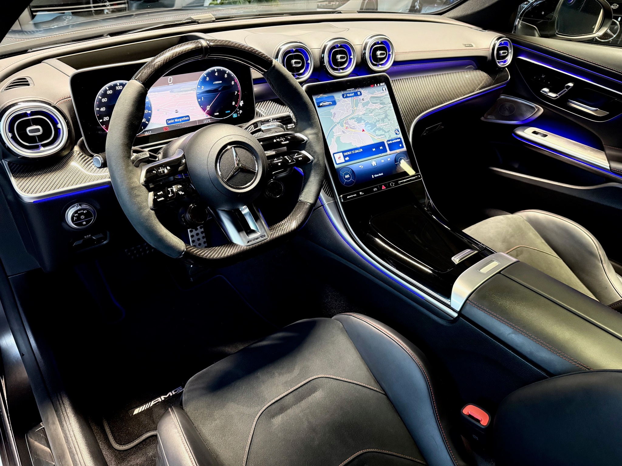 listing desktop thumbnail image 12