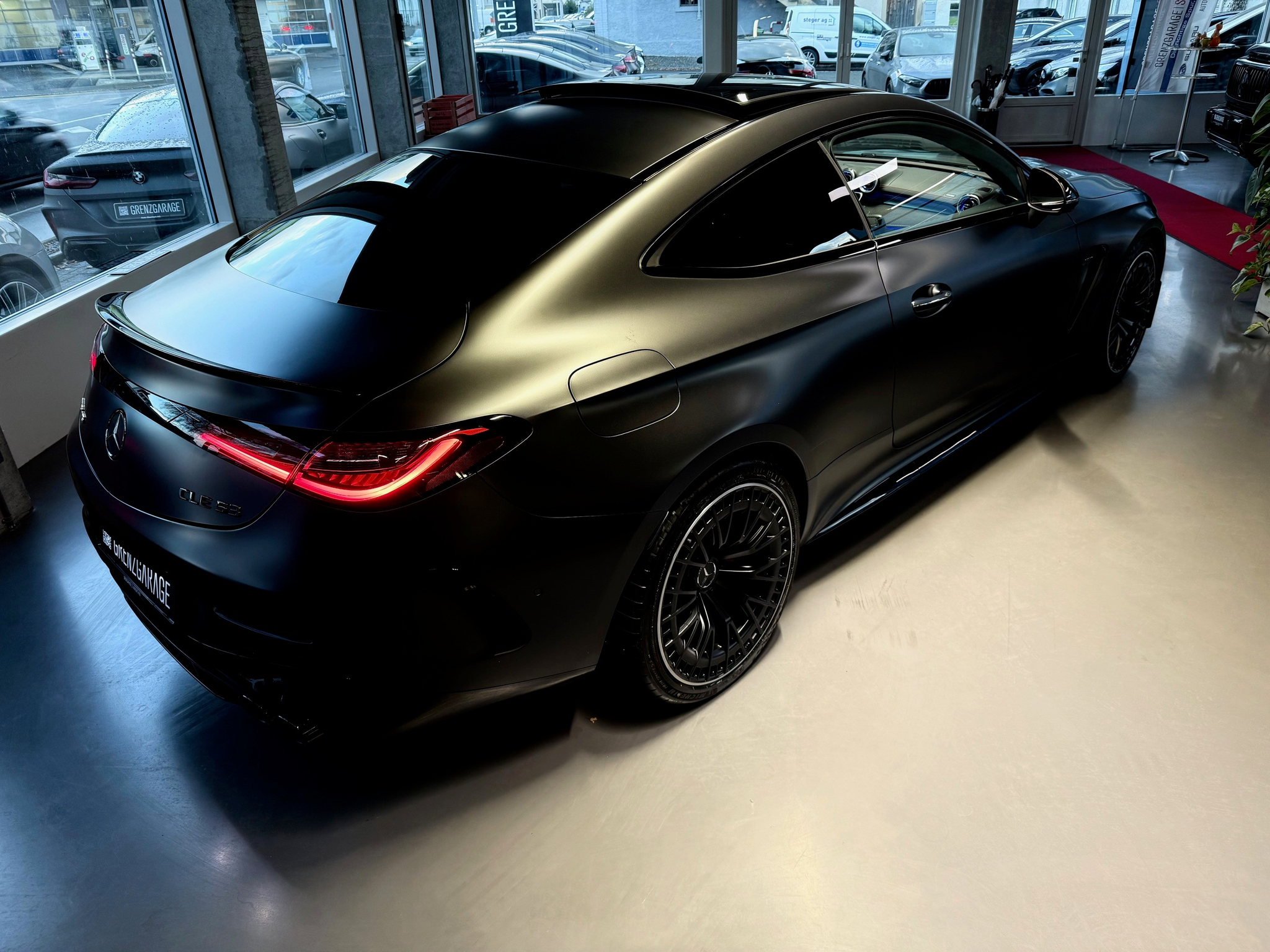 listing desktop thumbnail image 9