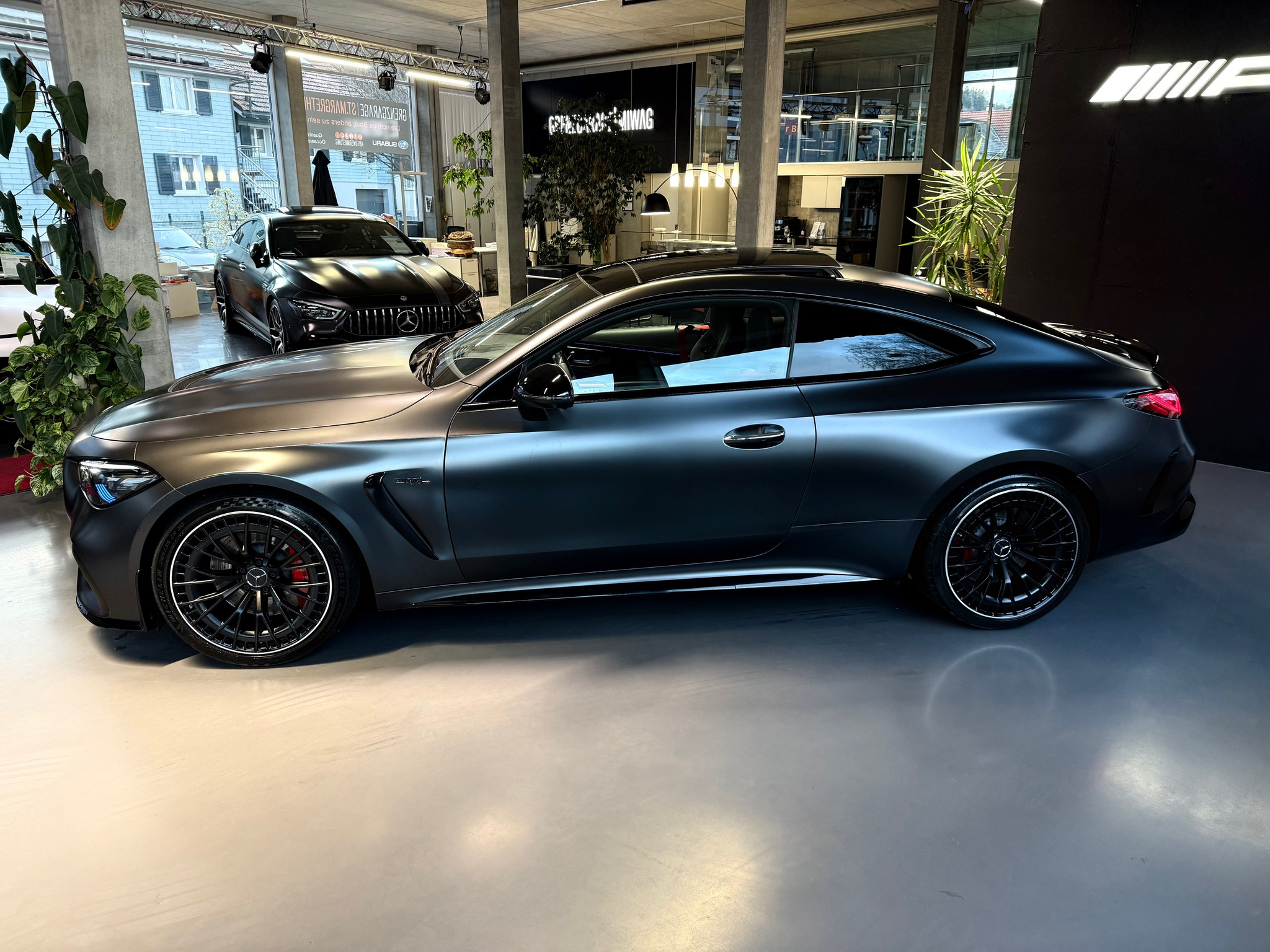 listing desktop thumbnail image 5