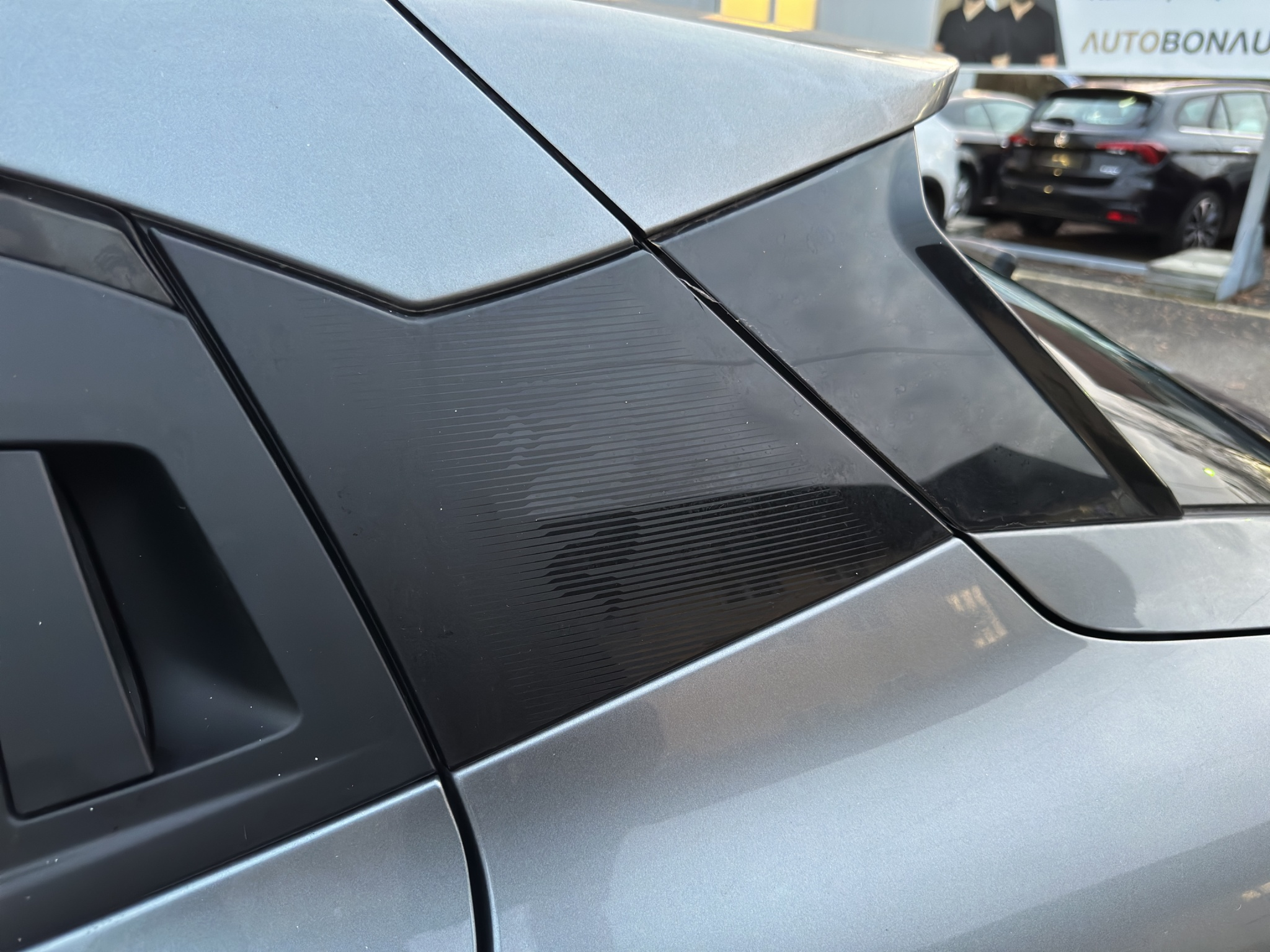 listing desktop thumbnail image 21