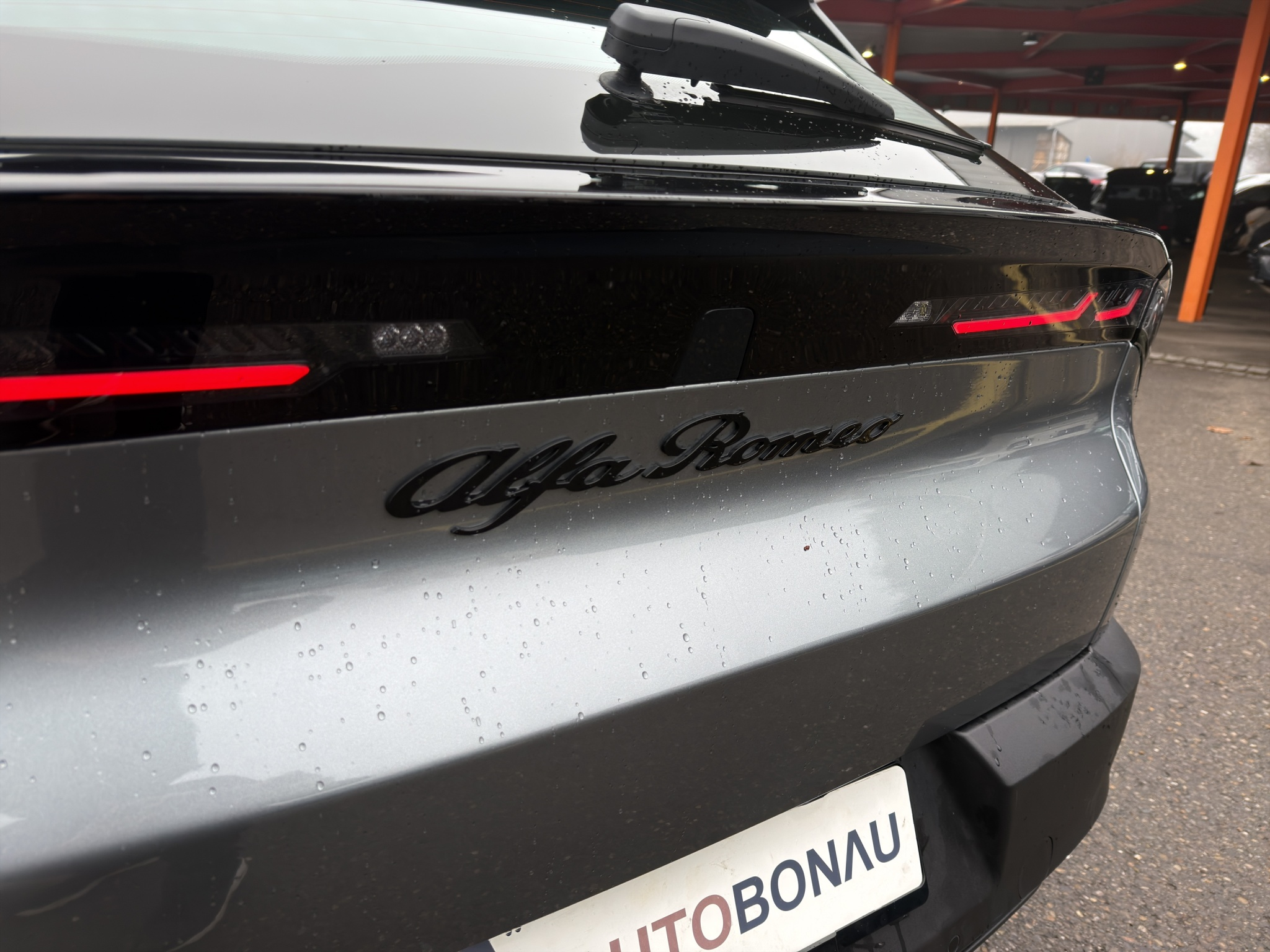 listing desktop thumbnail image 23