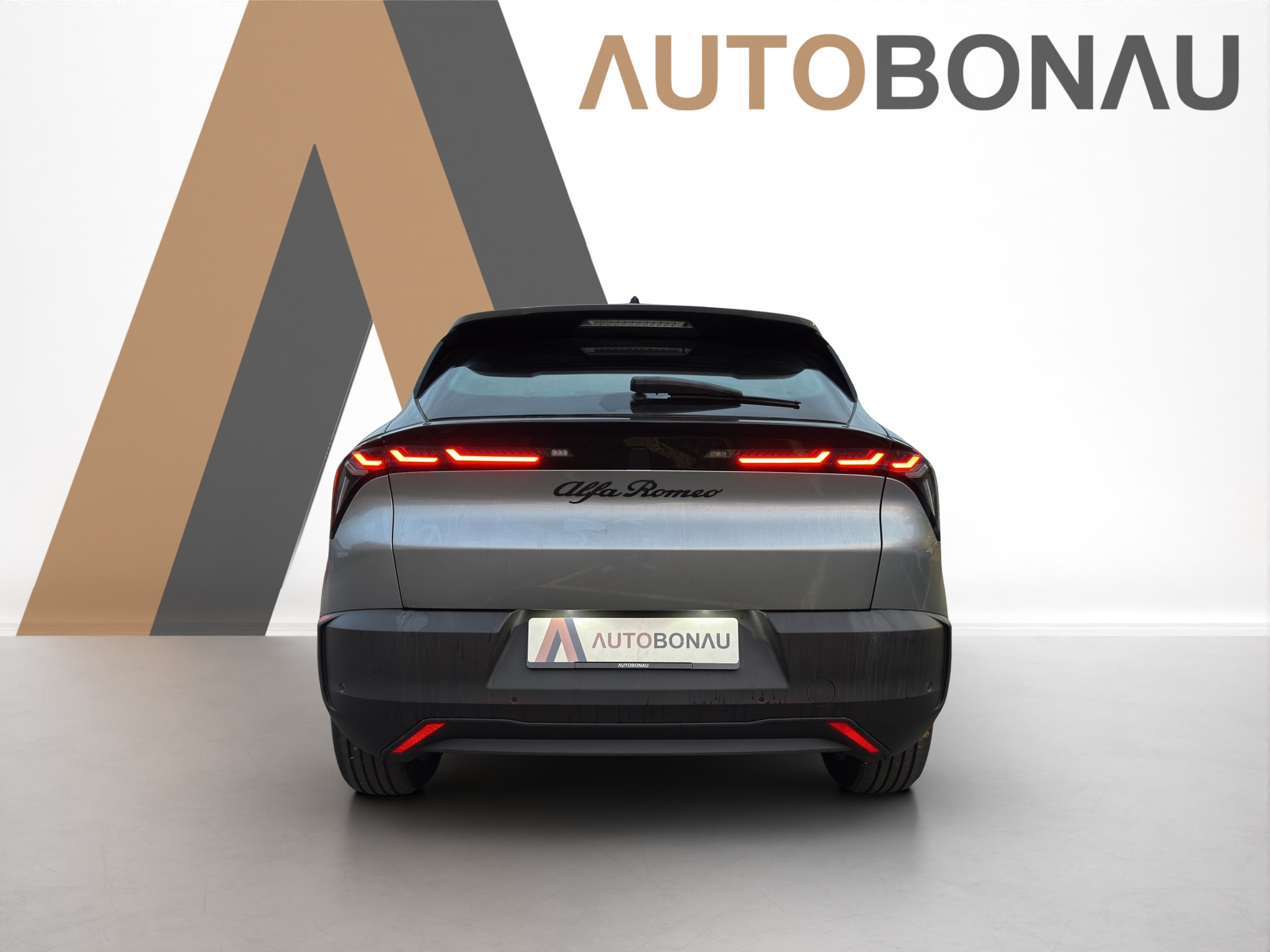 listing desktop thumbnail image 3