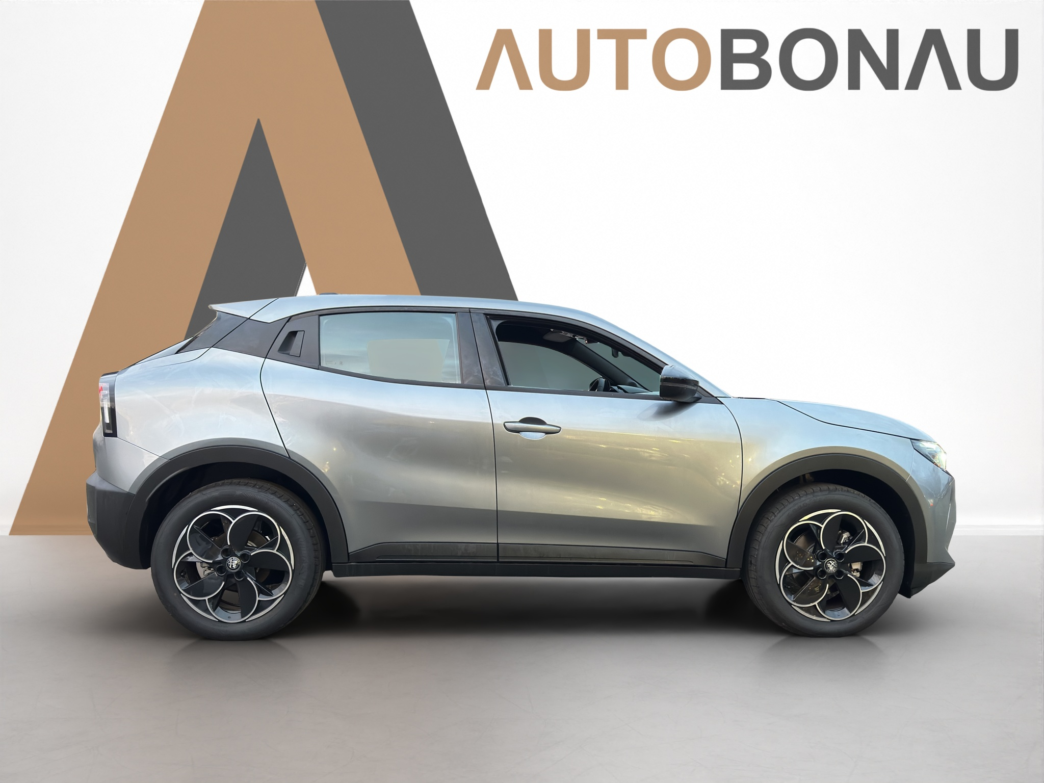 listing desktop thumbnail image 5