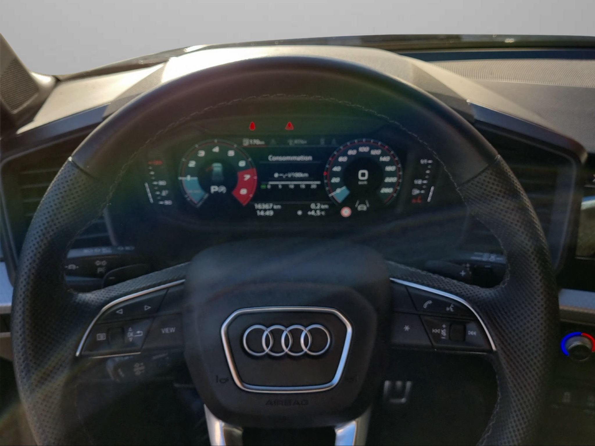 listing desktop thumbnail image 13