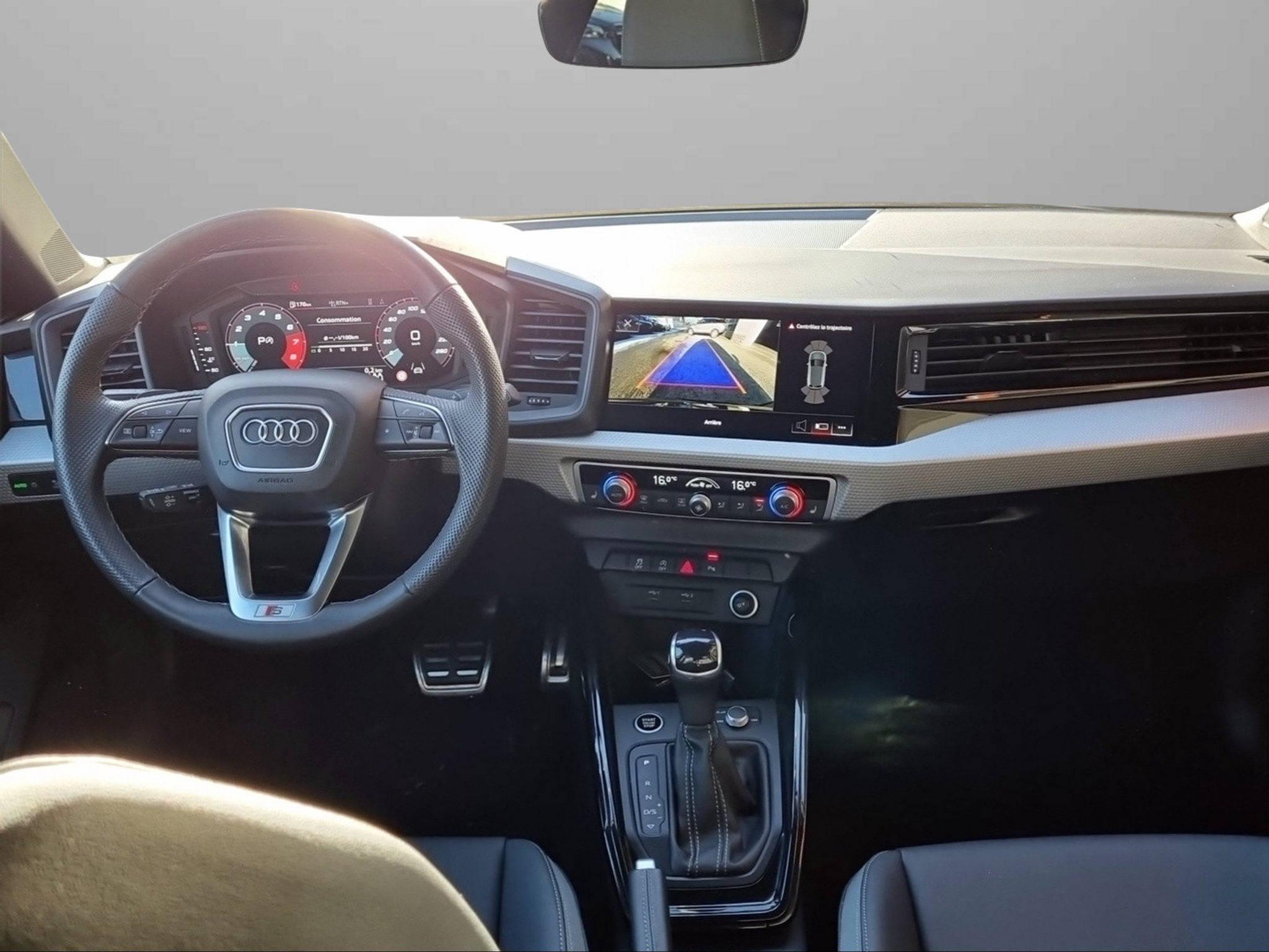 listing desktop thumbnail image 12