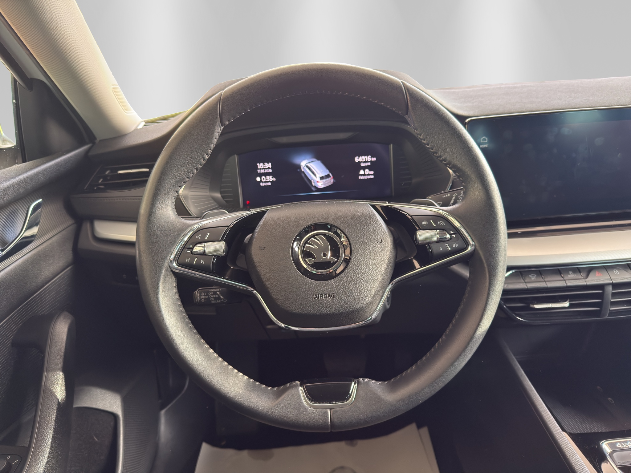 listing desktop thumbnail image 9